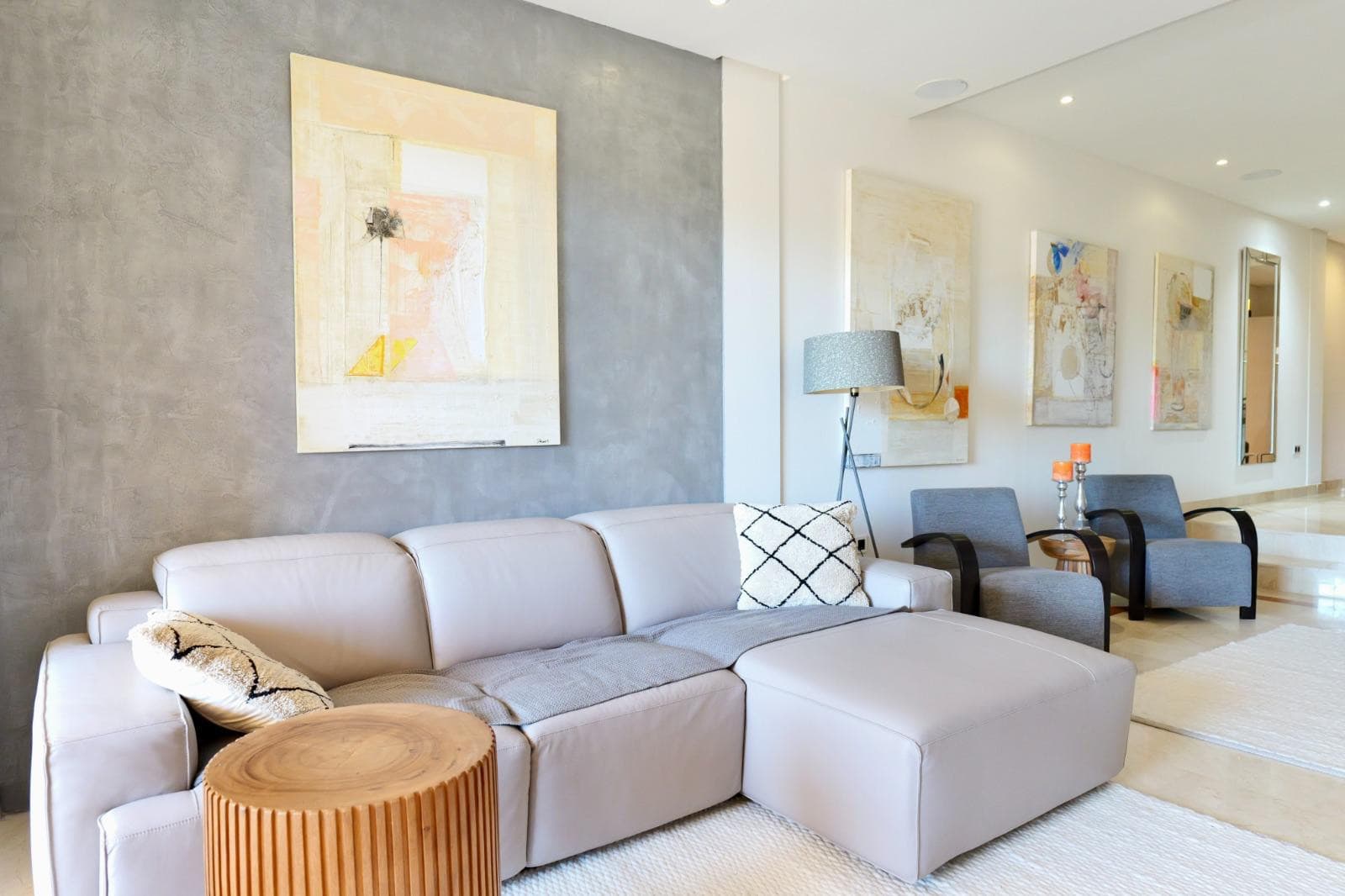 Exclusive Beachside Apartment in Las Mimosas, Walking Distance to Puerto Banús & Mistral Beach