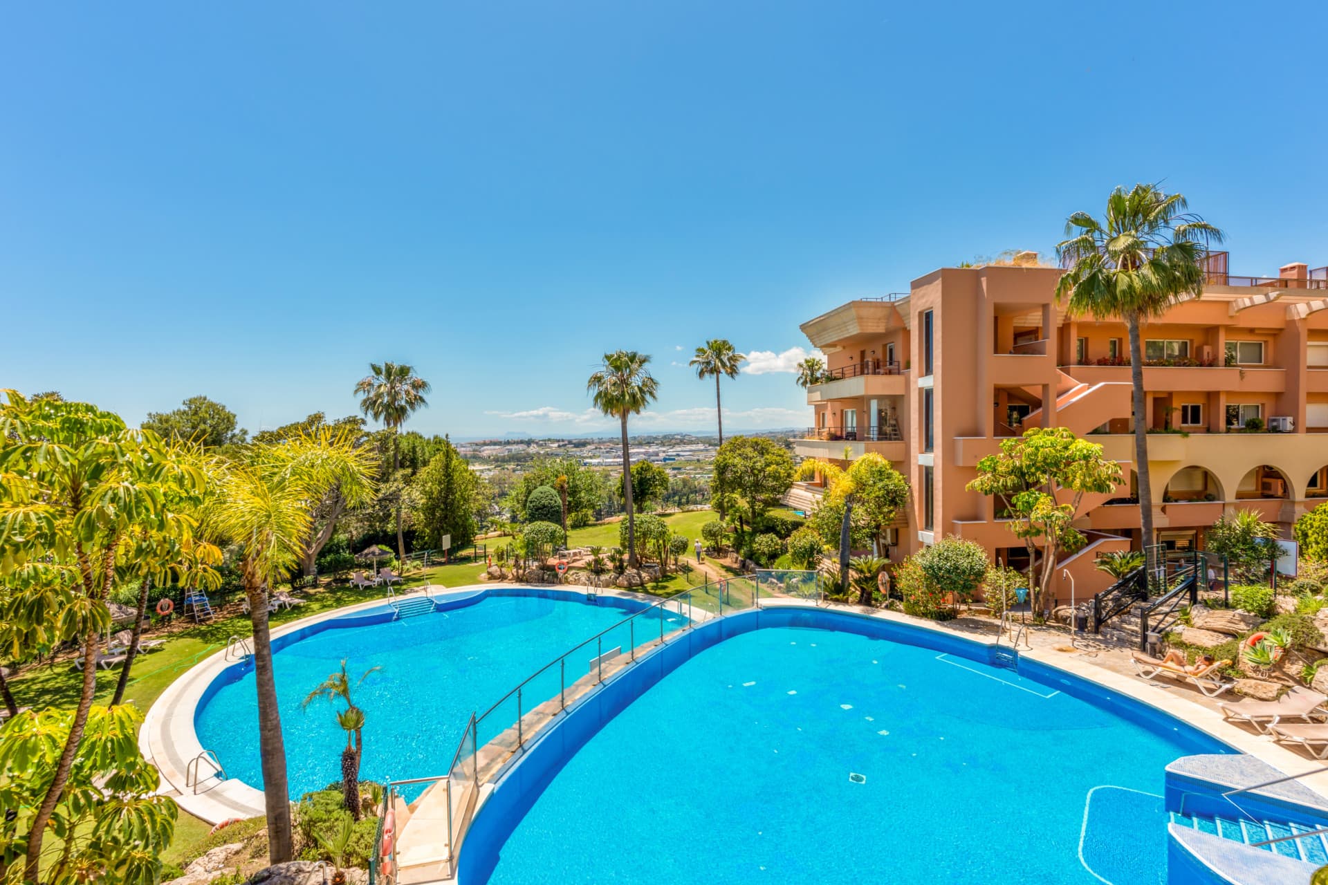 Apartment with private garden and stunning views