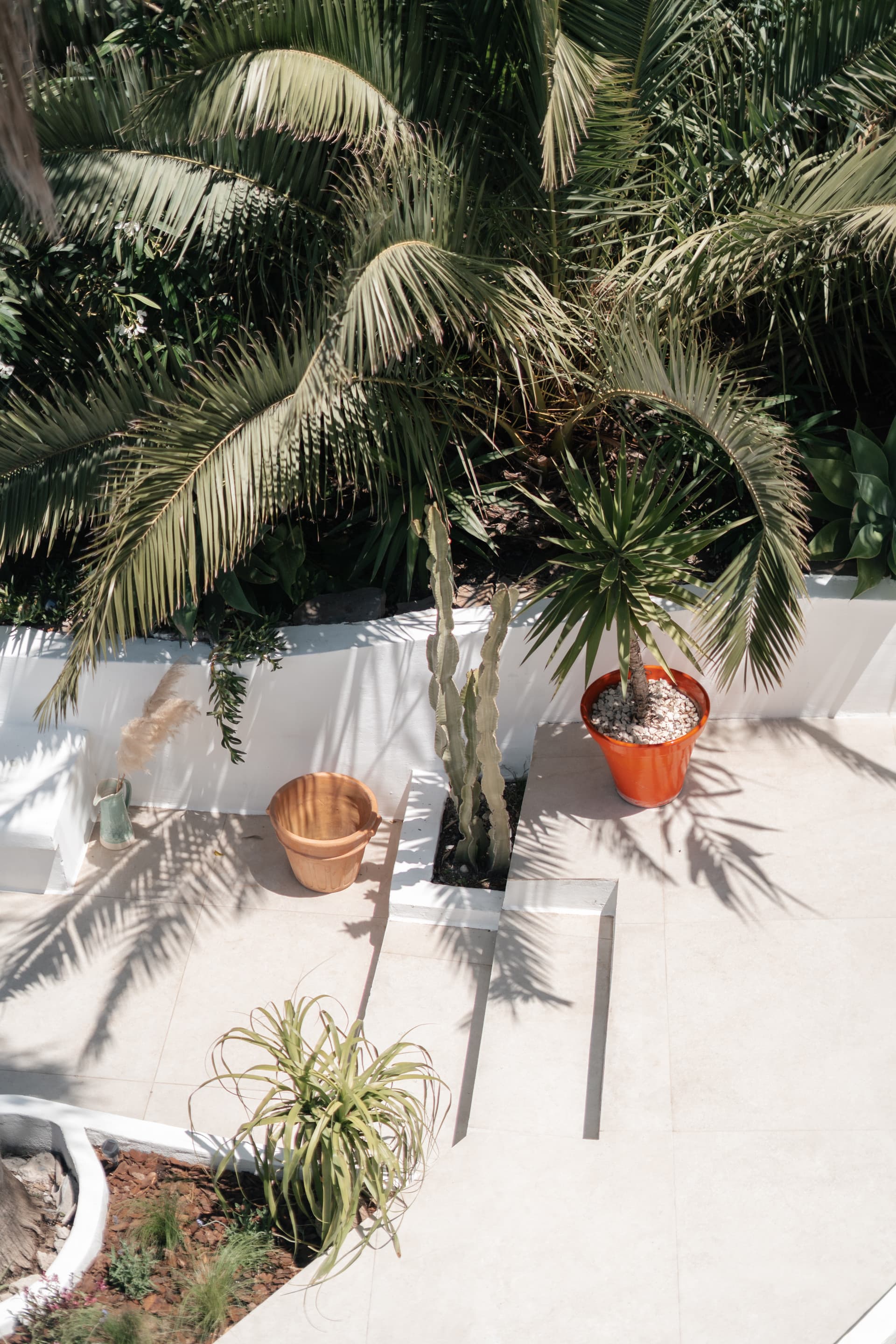 Spacious townhouse with villa feel in Señorío de Cortés