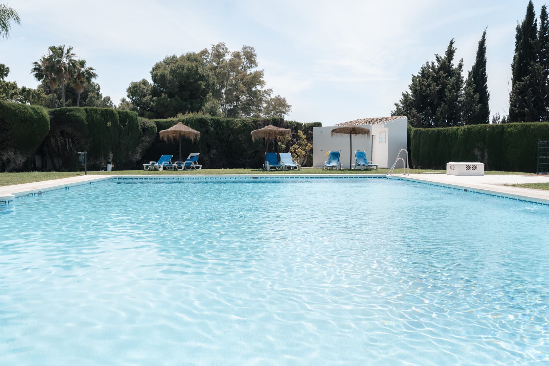 Spacious townhouse with villa feel in Señorío de Cortés