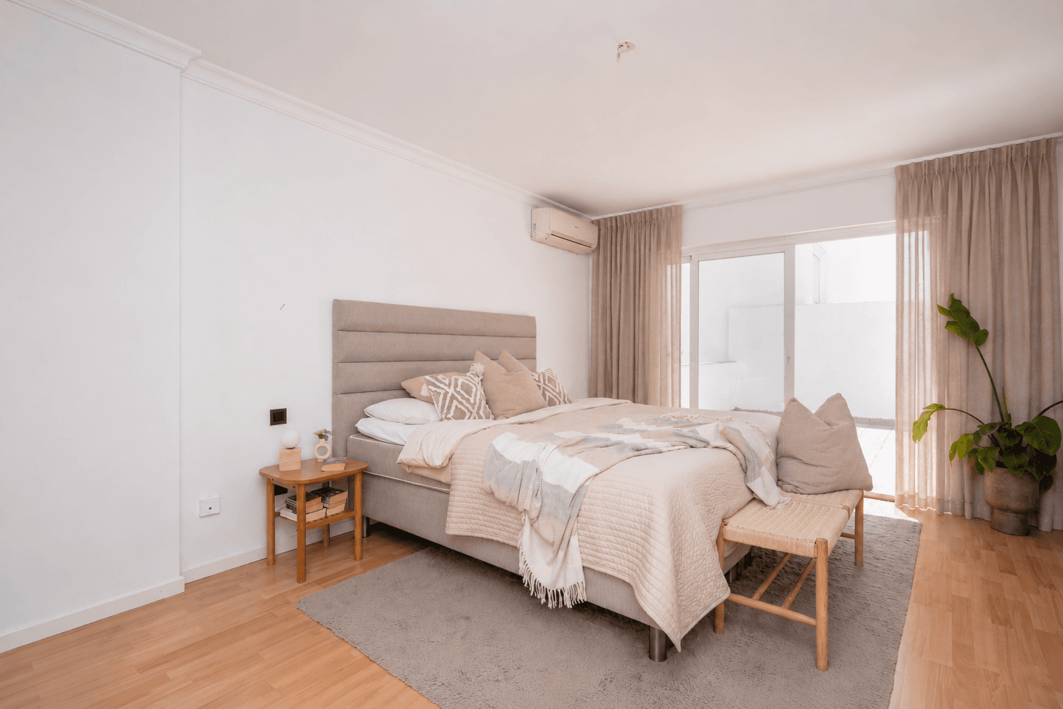 Spacious townhouse with villa feel in Señorío de Cortés