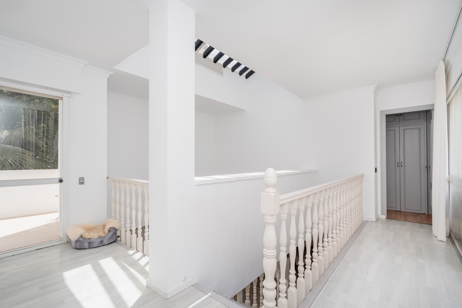 Spacious townhouse with villa feel in Señorío de Cortés