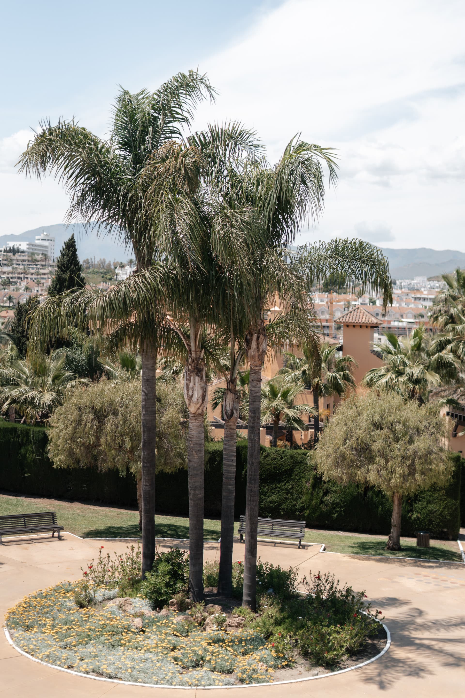 Spacious townhouse with villa feel in Señorío de Cortés
