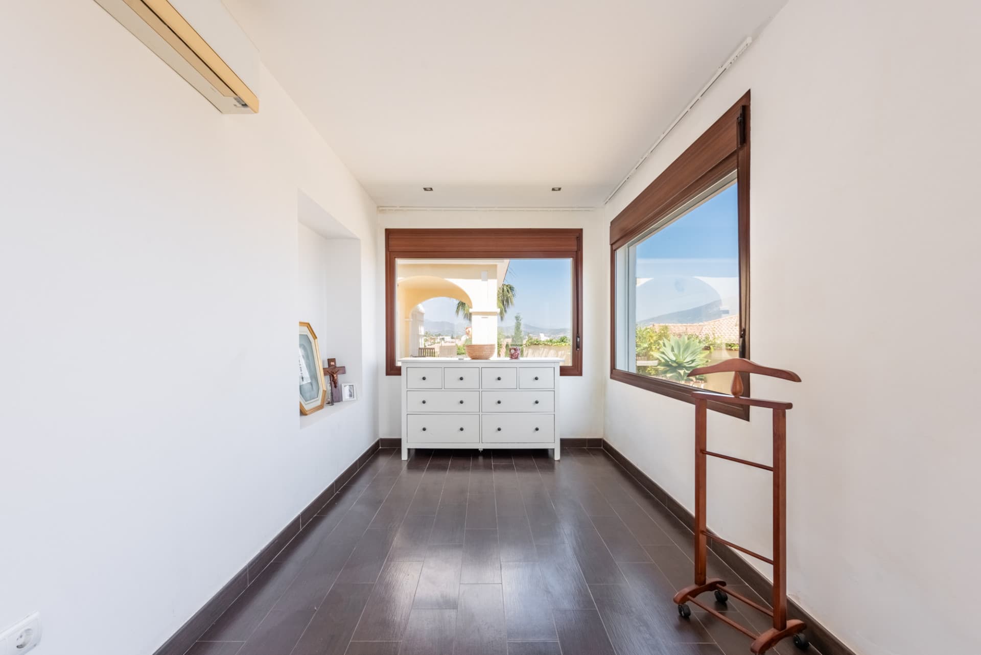 Small villa with panoramic views in Jardines del Águila