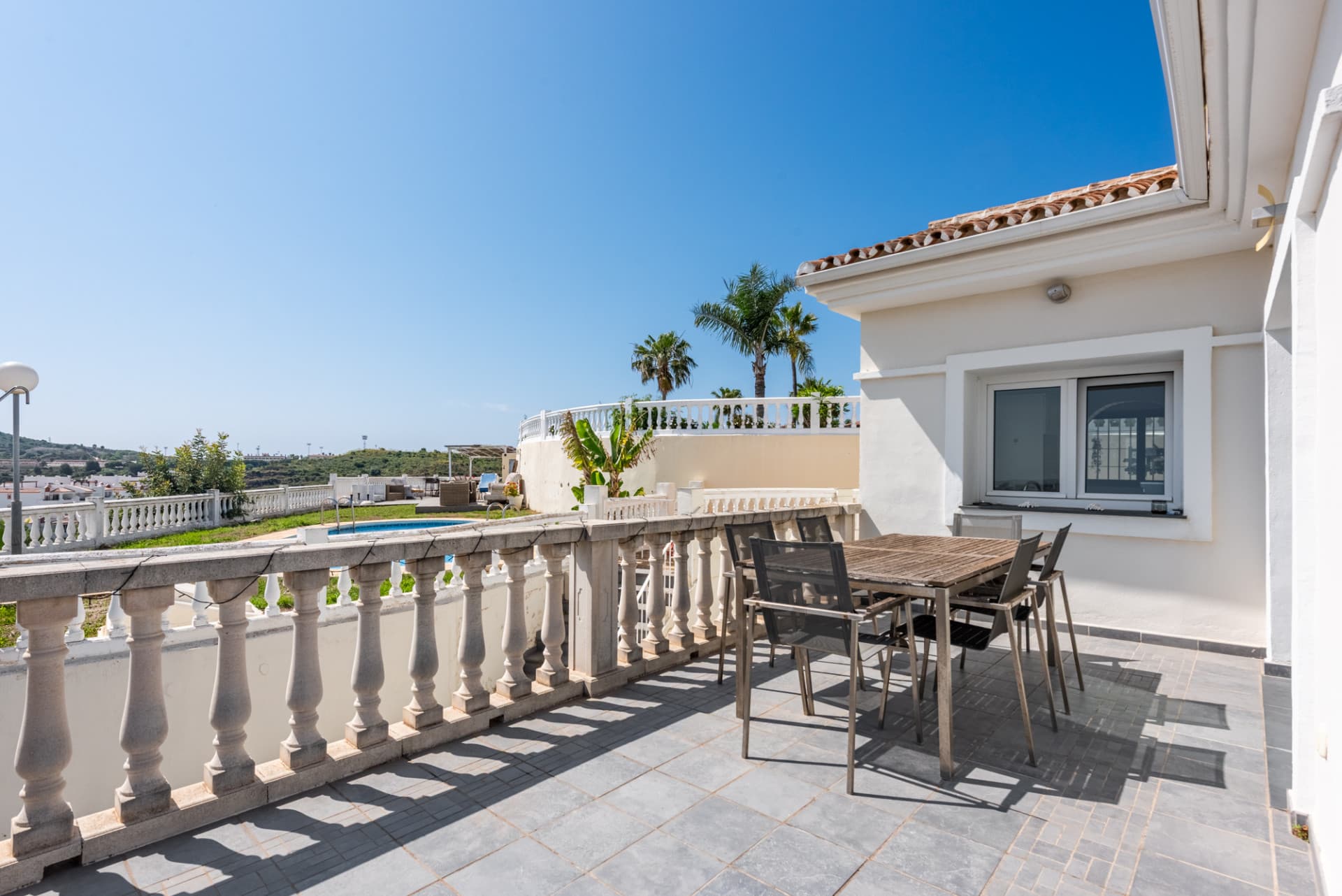 Small villa with panoramic views in Jardines del Águila