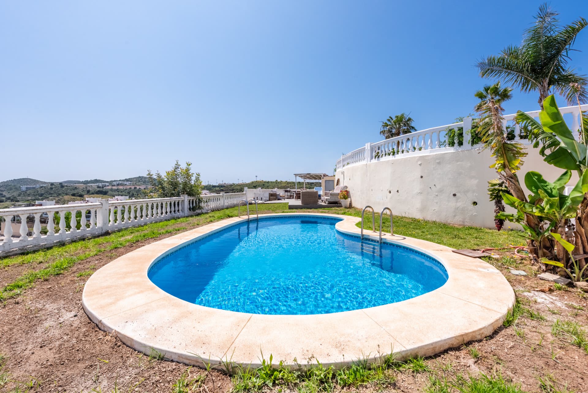 Small villa with panoramic views in Jardines del Águila