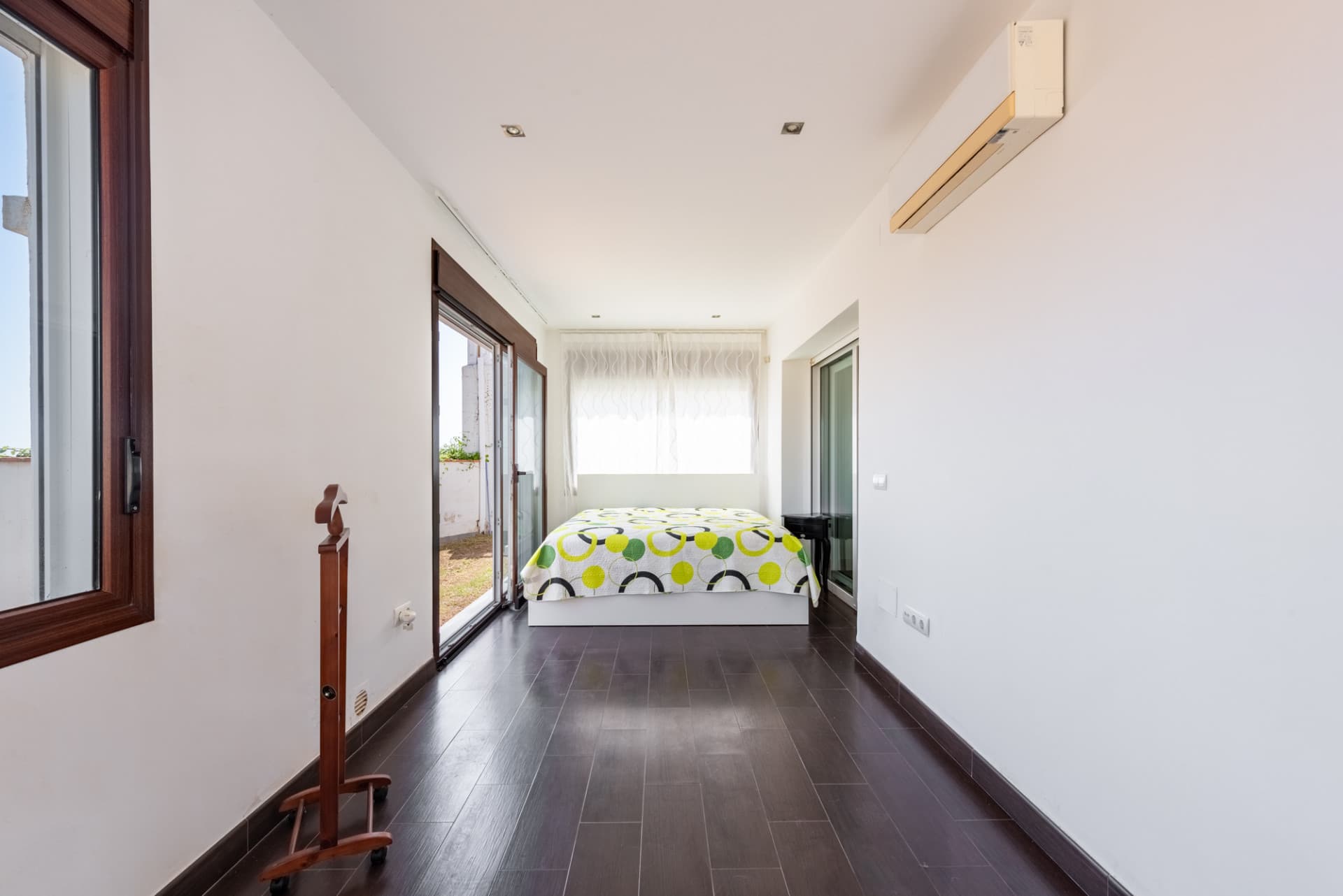 Small villa with panoramic views in Jardines del Águila