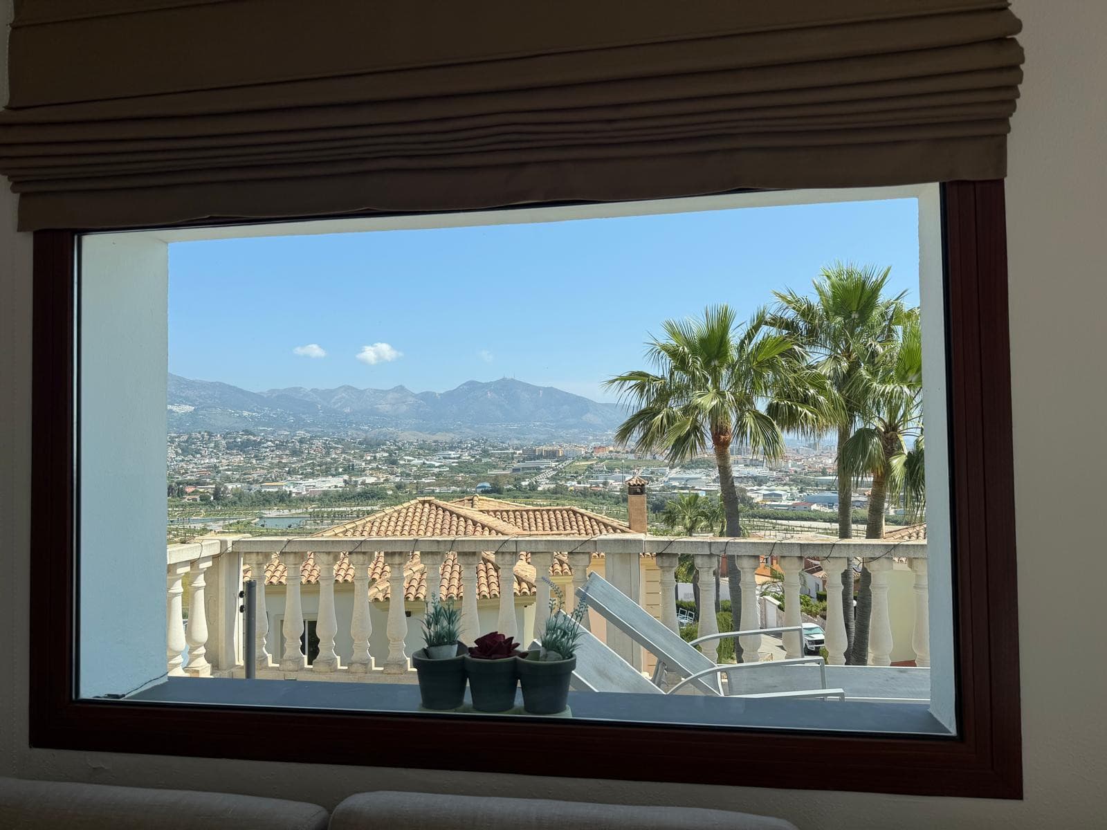 Small villa with panoramic views in Jardines del Águila