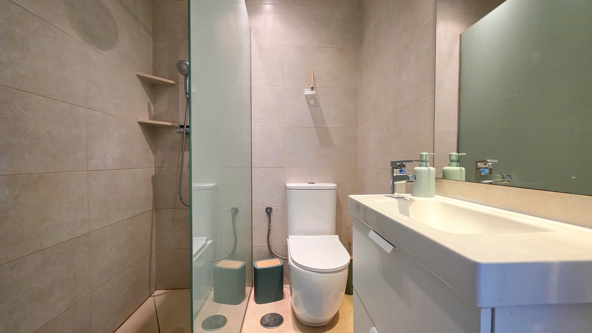 Refurbished Duplex Penthouse with Panoramic Sea and Mountain Views in La Duquesa