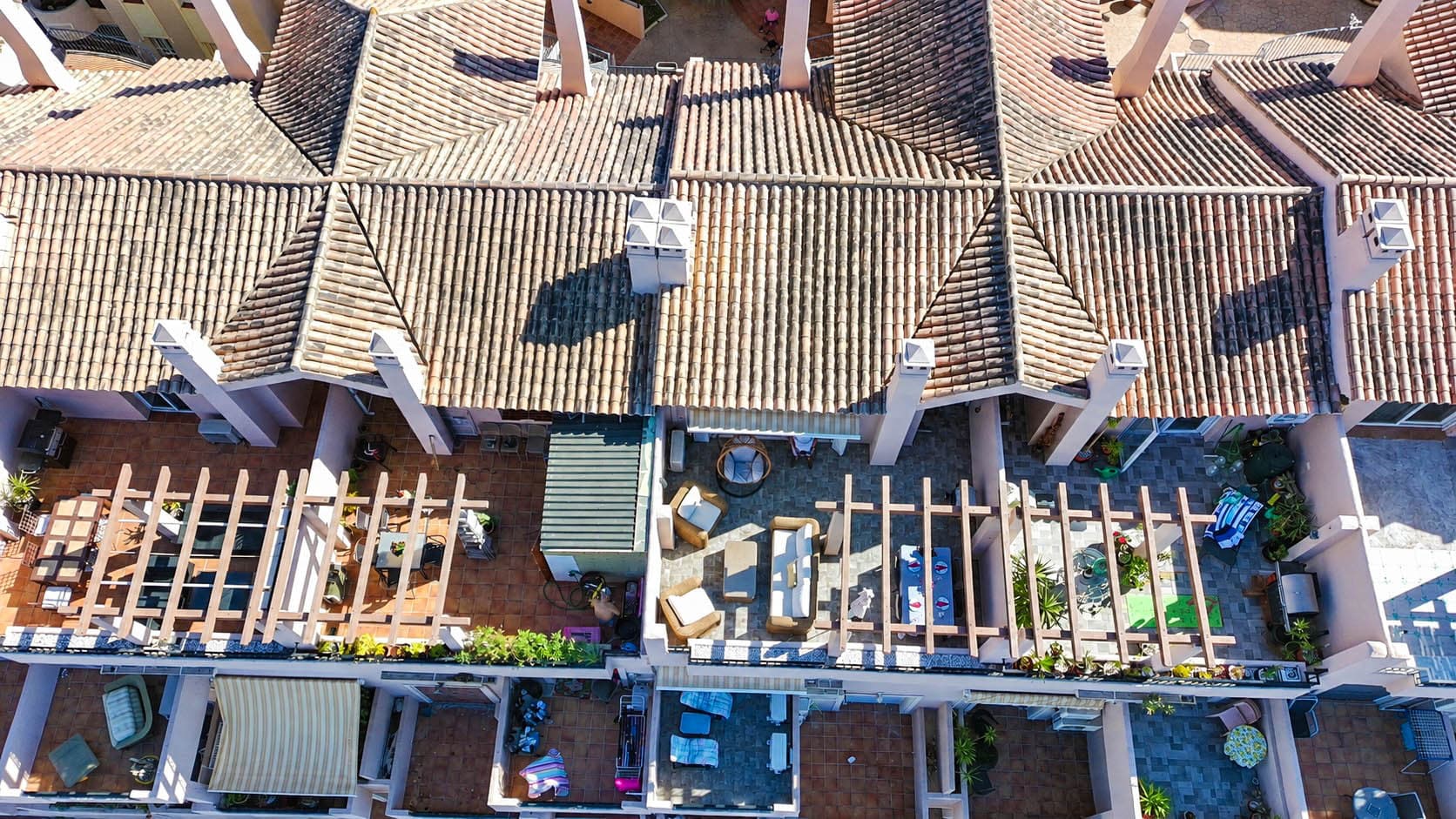 Refurbished Duplex Penthouse with Panoramic Sea and Mountain Views in La Duquesa