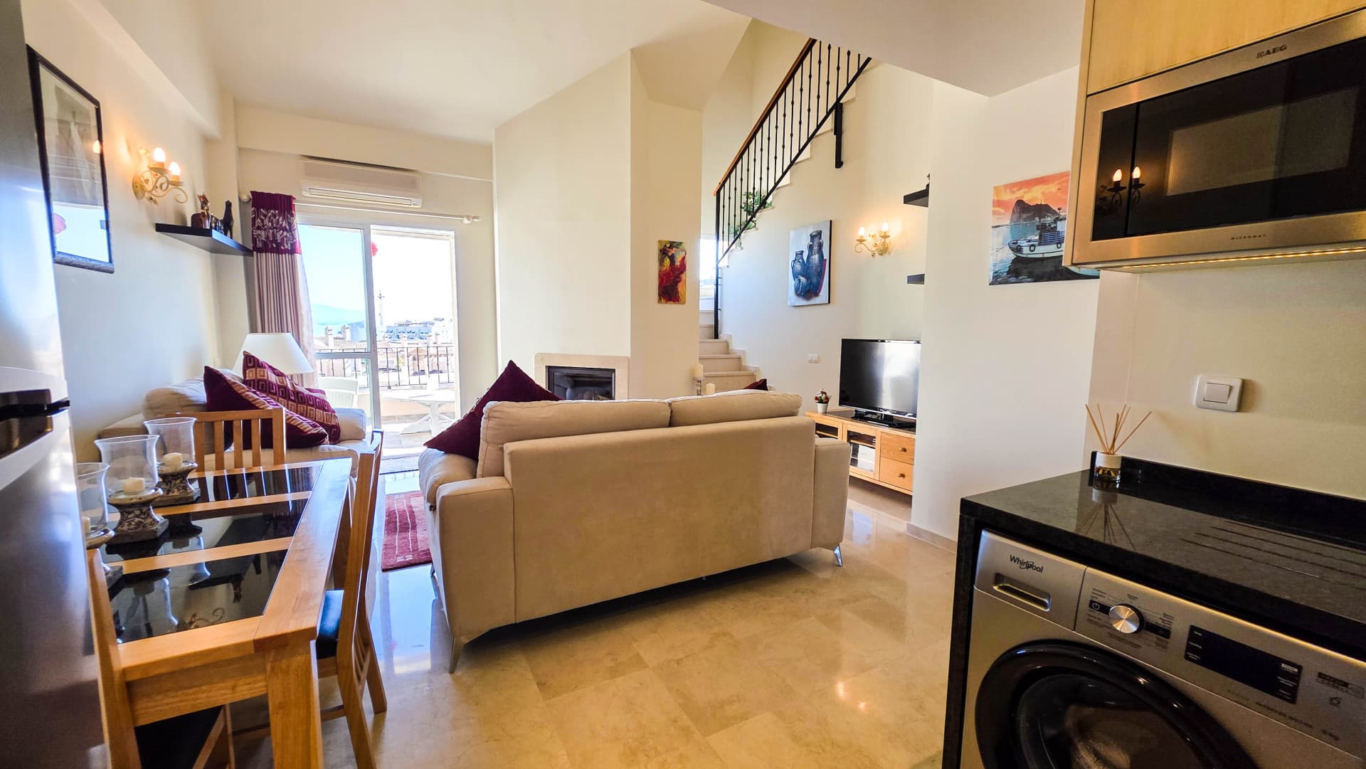 Refurbished Duplex Penthouse with Panoramic Sea and Mountain Views in La Duquesa