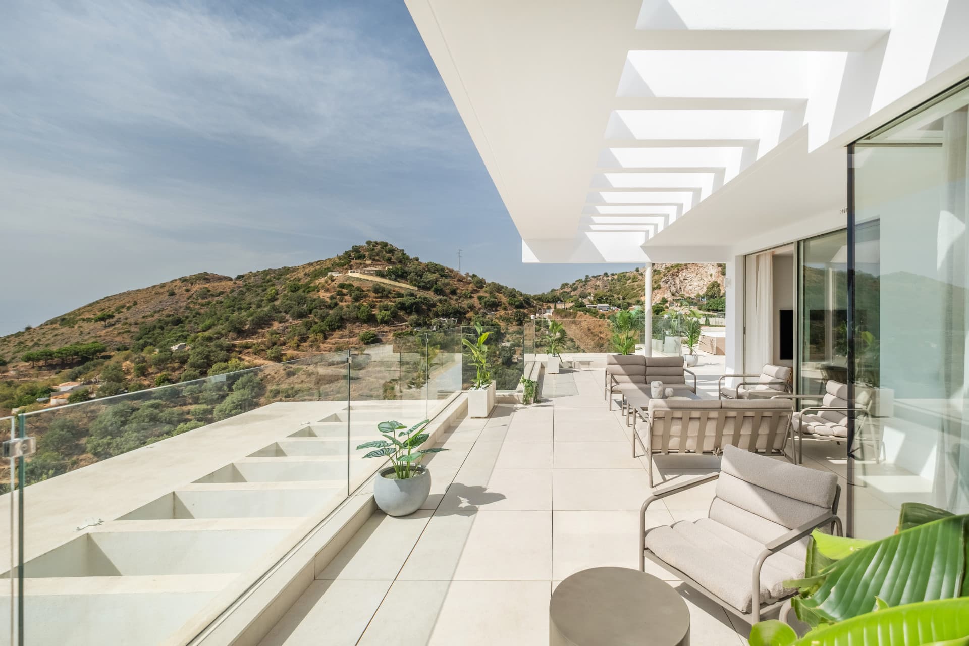 Spectacular Penthouse with a Roof Terrace and its Own Private Pool & Jacuzzi with The Best Sea and Mountain Views