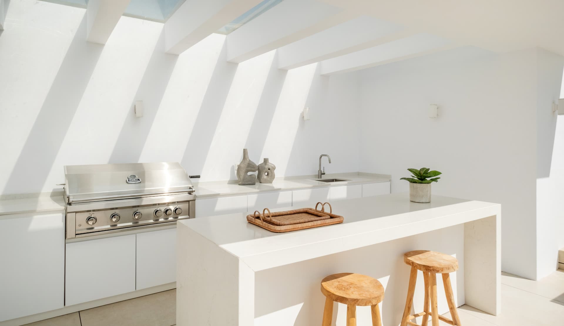 Spectacular Penthouse with a Roof Terrace and its Own Private Pool & Jacuzzi with The Best Sea and Mountain Views