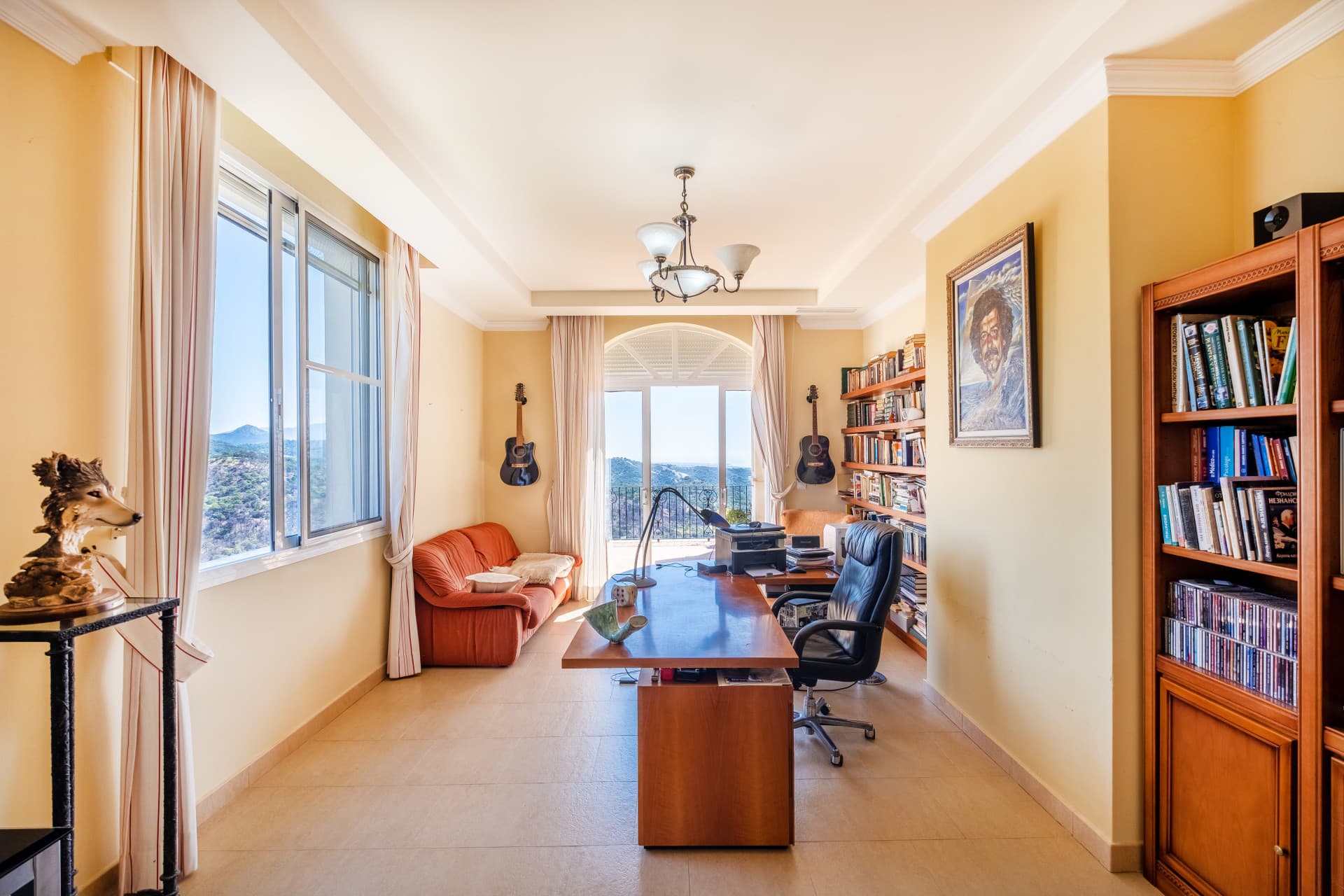 Fantastic villa set on a 48.000m2 plot in Estepona with mountain and sea views