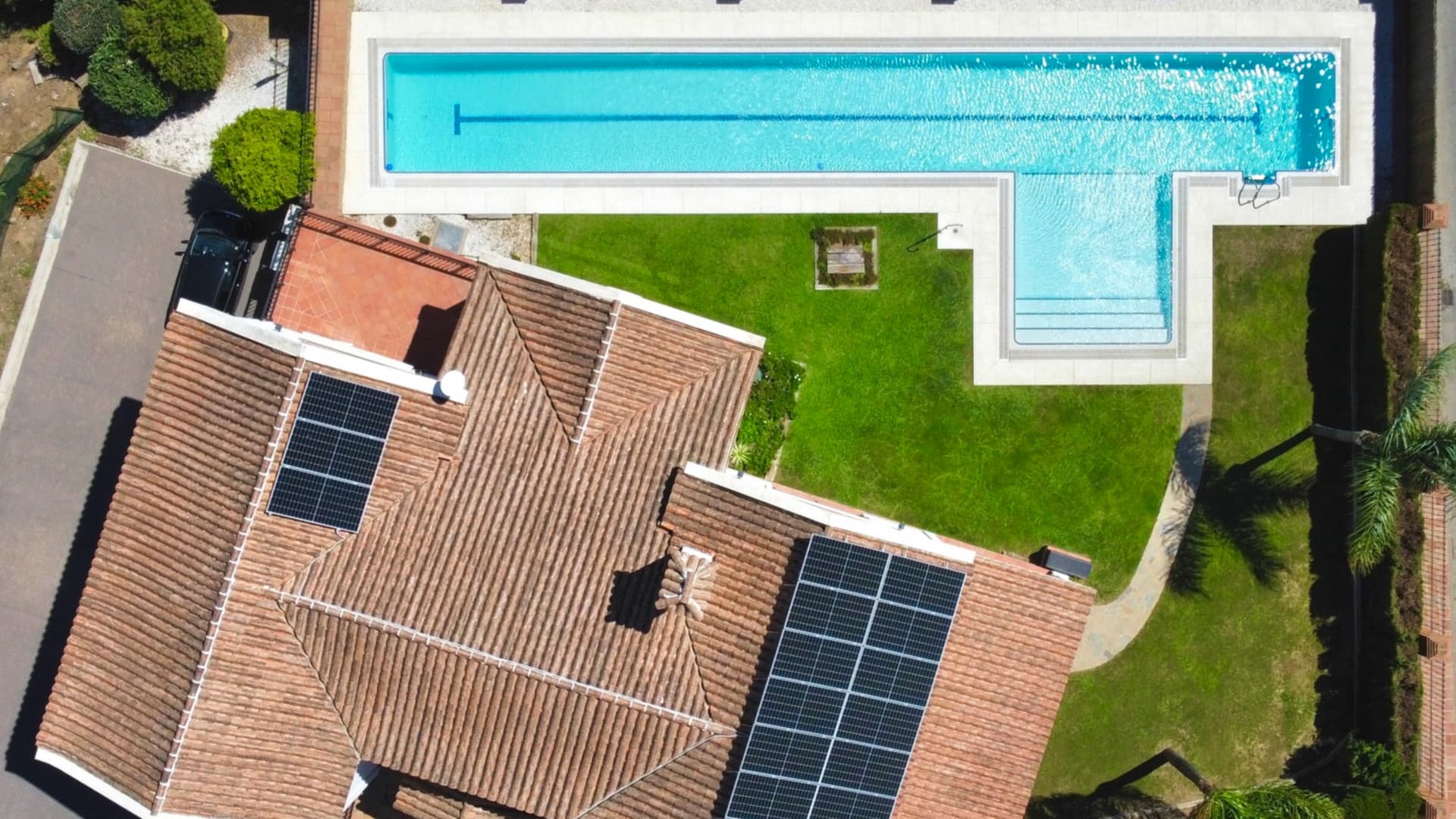 2060 Wonderful villa in a golf resort This detached villa in La Cala Golf Resort offers generous space and a well-planne