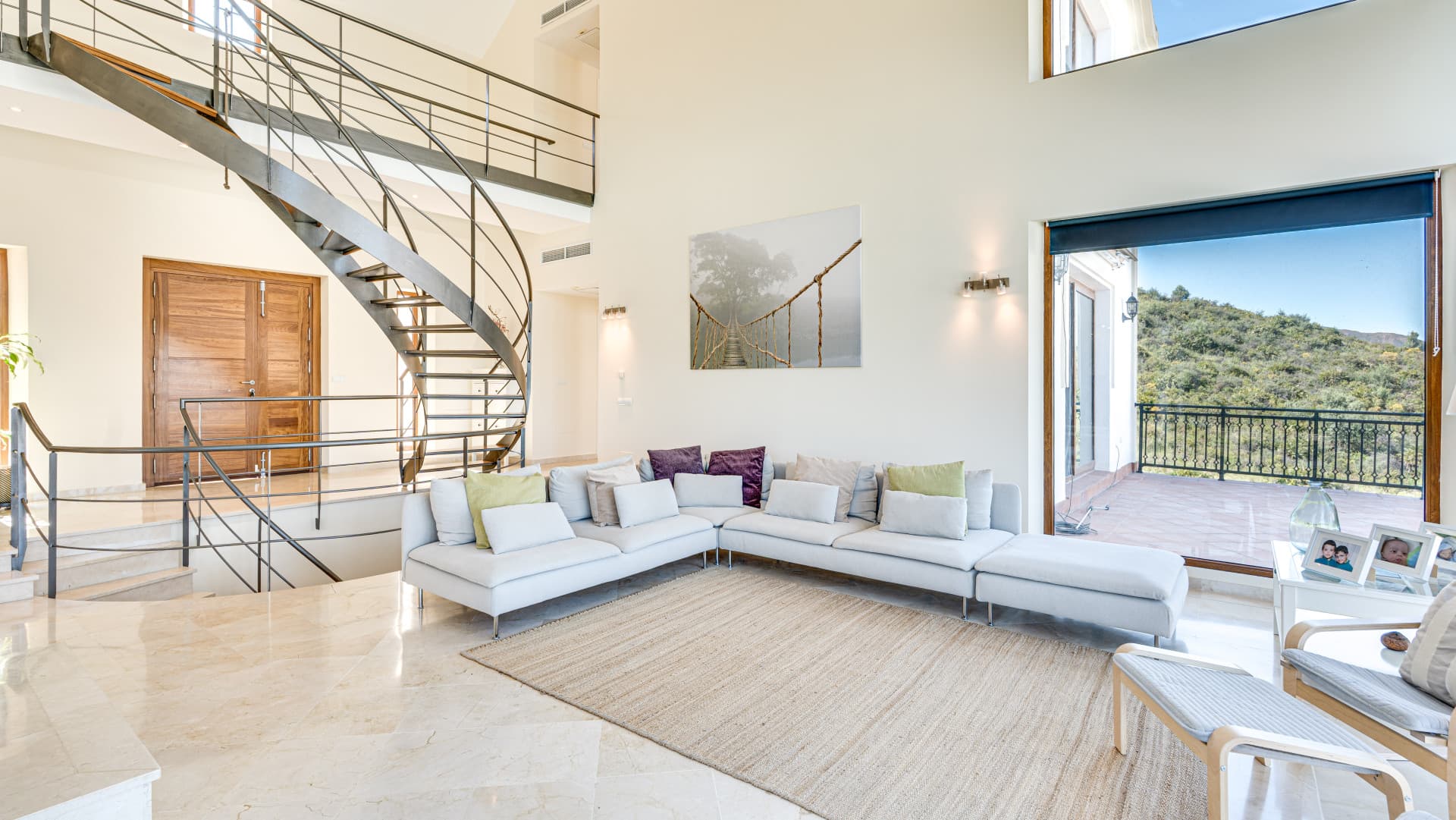 2060 Wonderful villa in a golf resort This detached villa in La Cala Golf Resort offers generous space and a well-planne