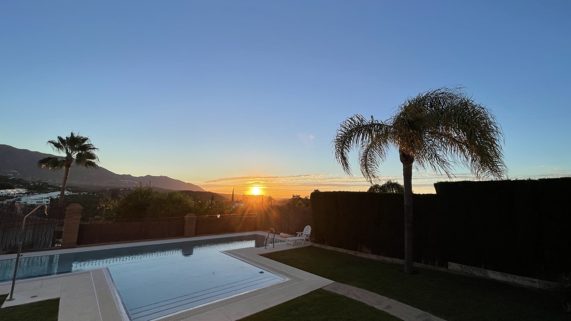 2060 Wonderful villa in a golf resort This detached villa in La Cala Golf Resort offers generous space and a well-planne