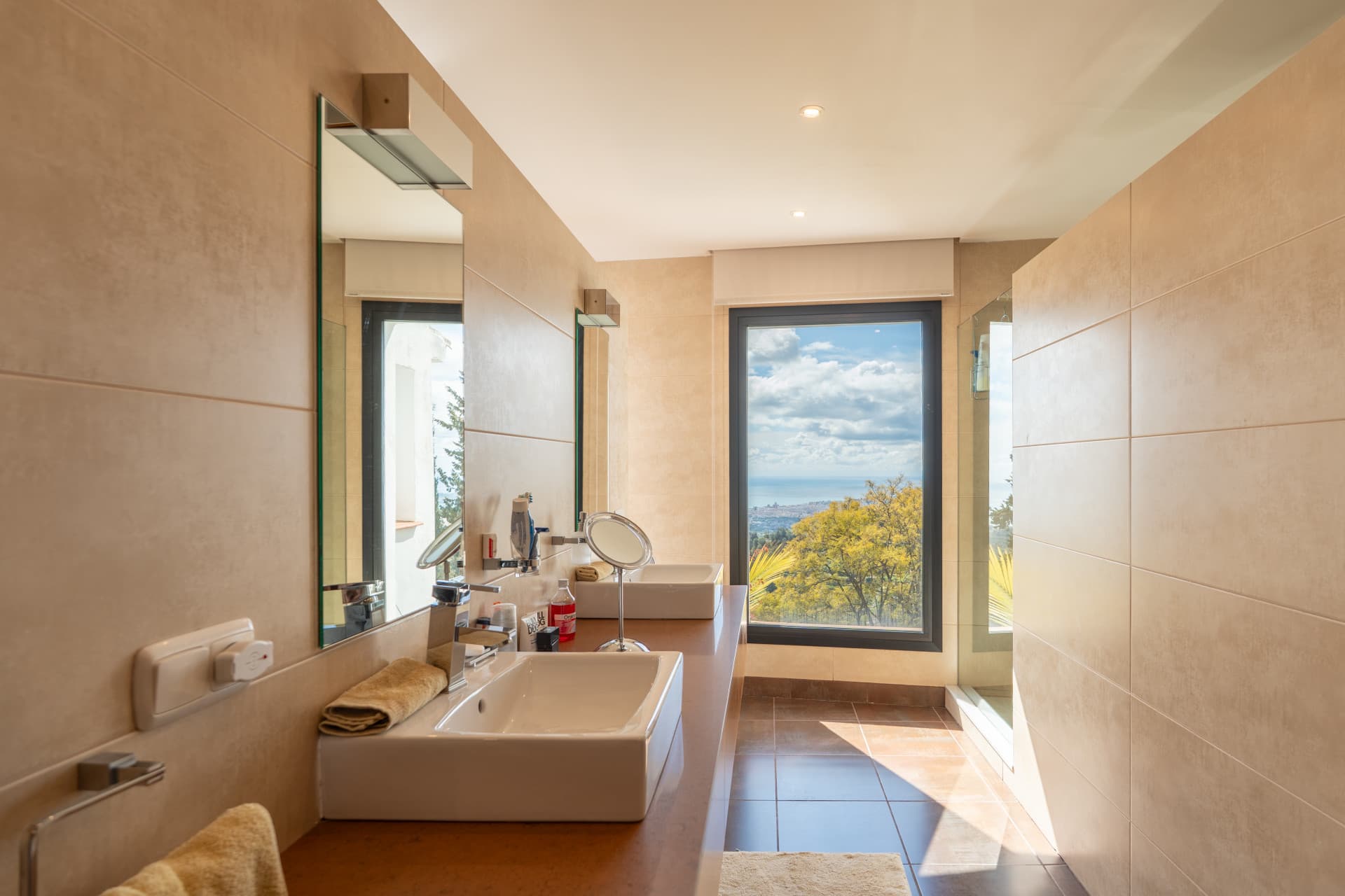 Elegant 4-Bedroom Luxury Villa Walking Distance to Mijas Pueblo