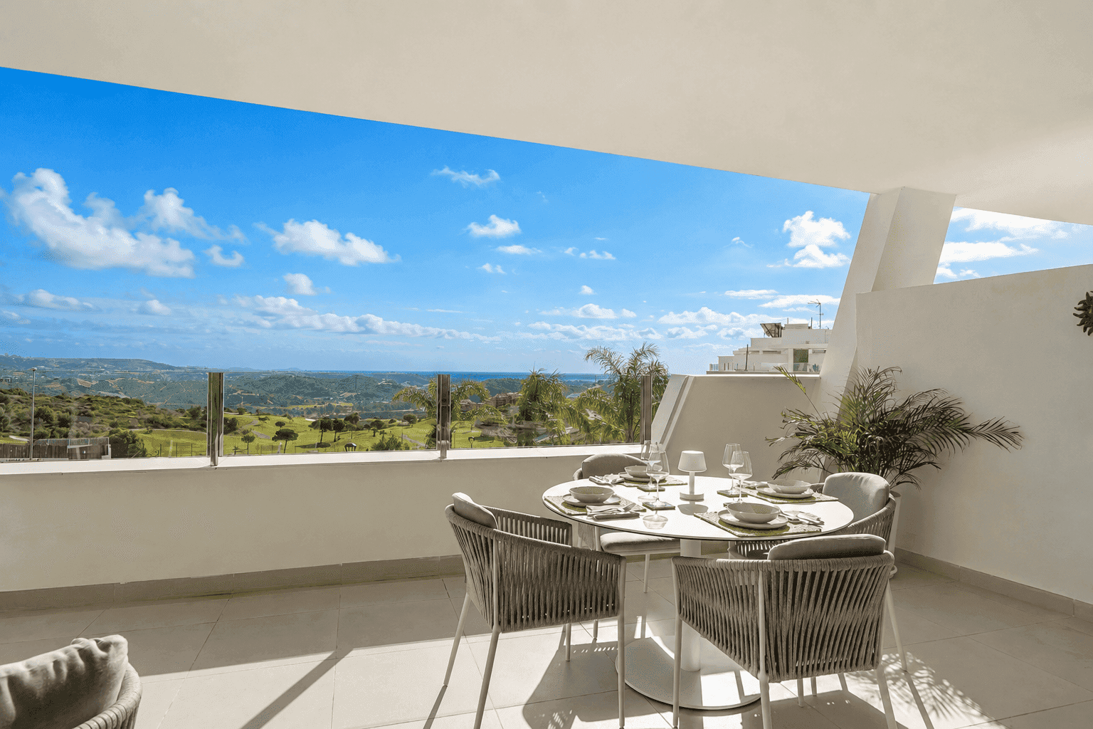 Elegante apartamento contemporáneo con vistas panorámicas – Ipanema Homes, Calanova Golf