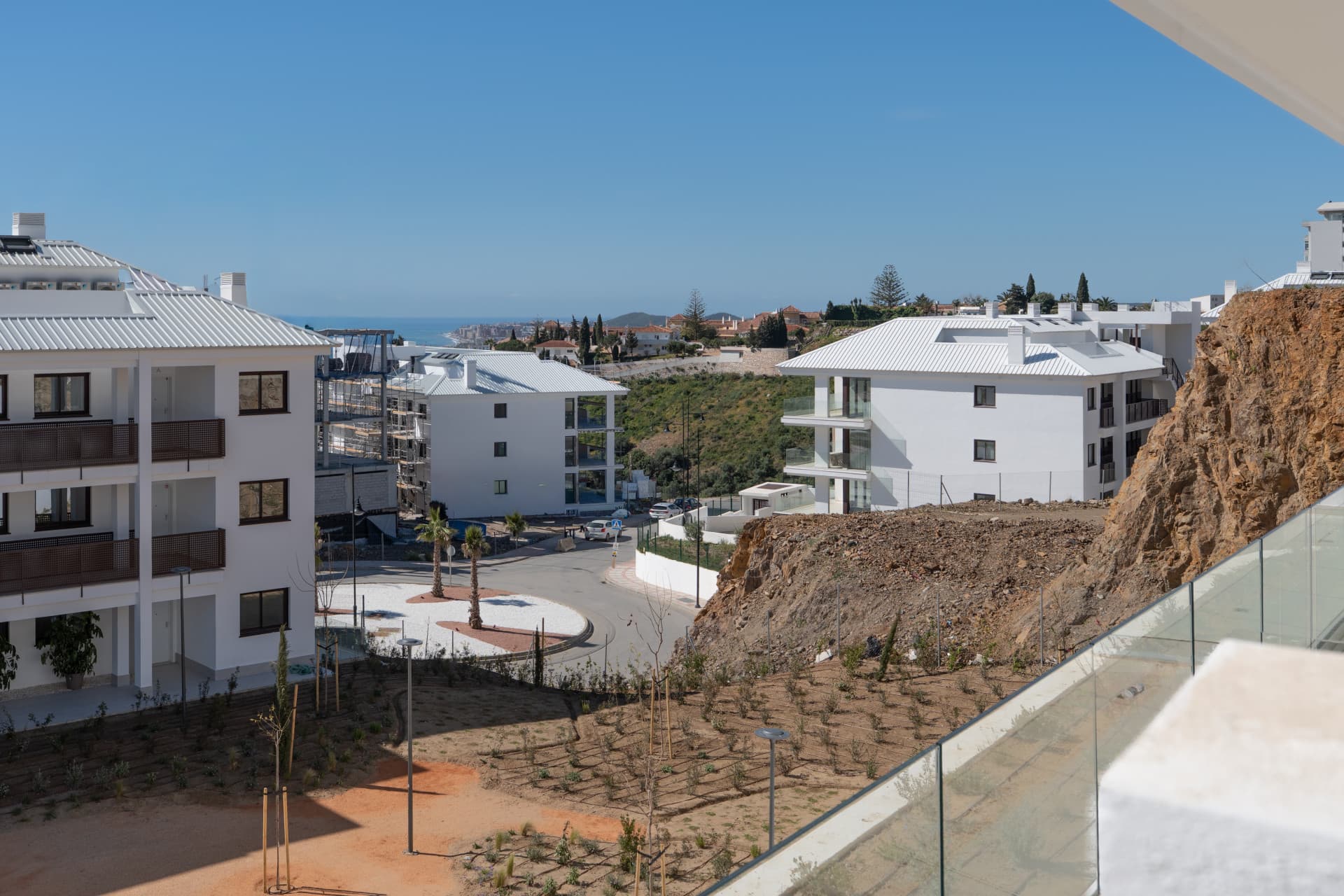 Brand New 2-Bedroom Apartment with Pool & Coastline Views