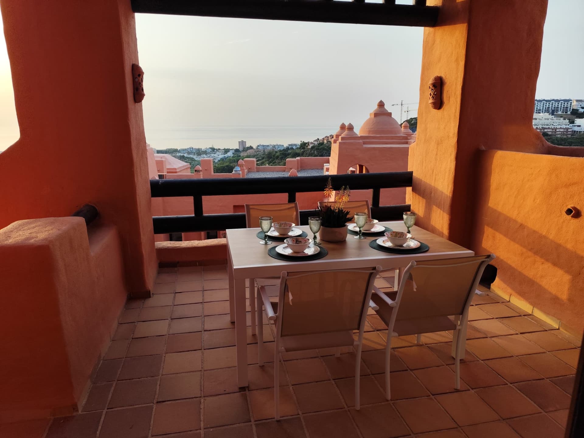 Brand-New Furnished Apartment in Exclusive Urb. Coto Real Duquesa