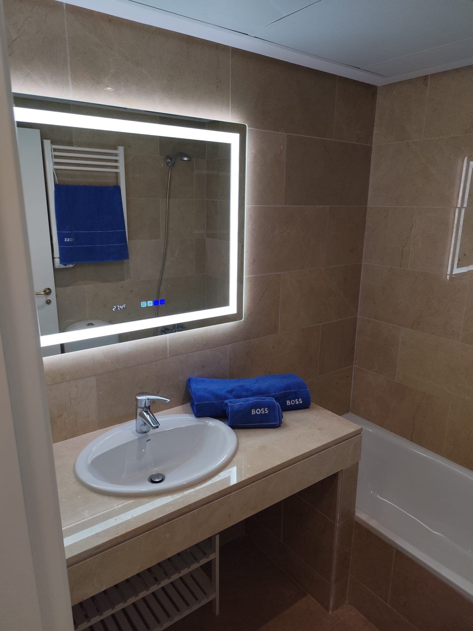 Brand-New Furnished Apartment in Exclusive Urb. Coto Real Duquesa