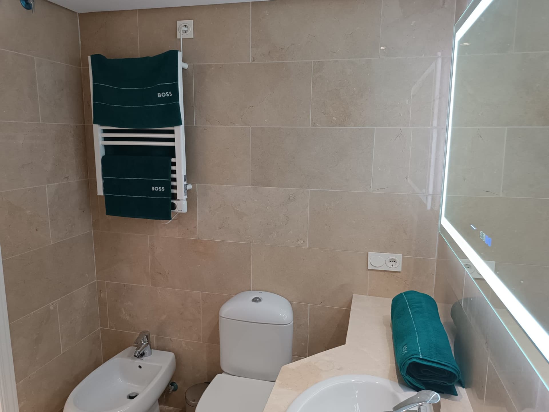 Brand-New Furnished Apartment in Exclusive Urb. Coto Real Duquesa