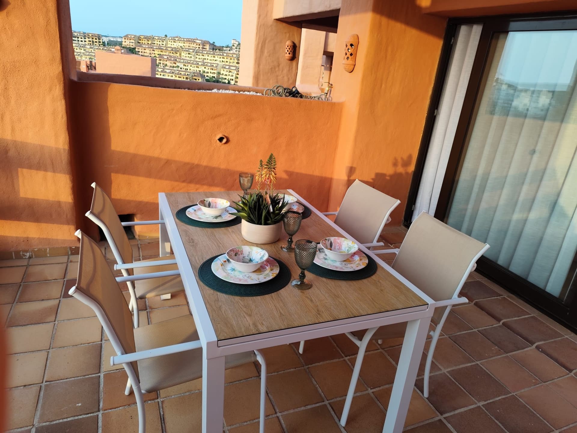 Brand-New Furnished Apartment in Exclusive Urb. Coto Real Duquesa
