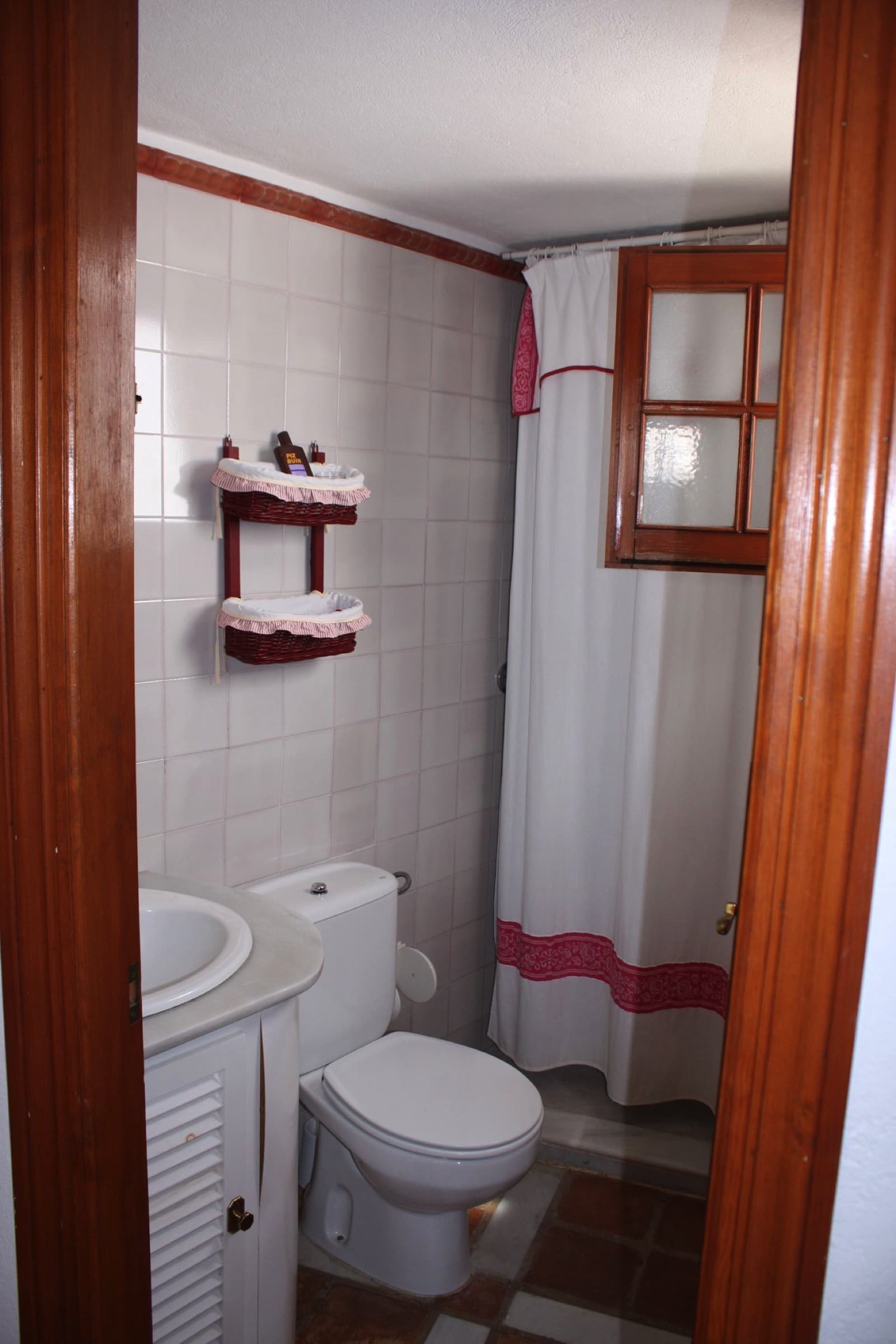 BEAUTIFUL TOWNHOUSE IN GUADALMINA BAJA