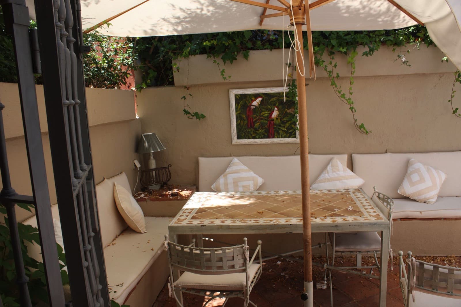 BEAUTIFUL TOWNHOUSE IN GUADALMINA BAJA