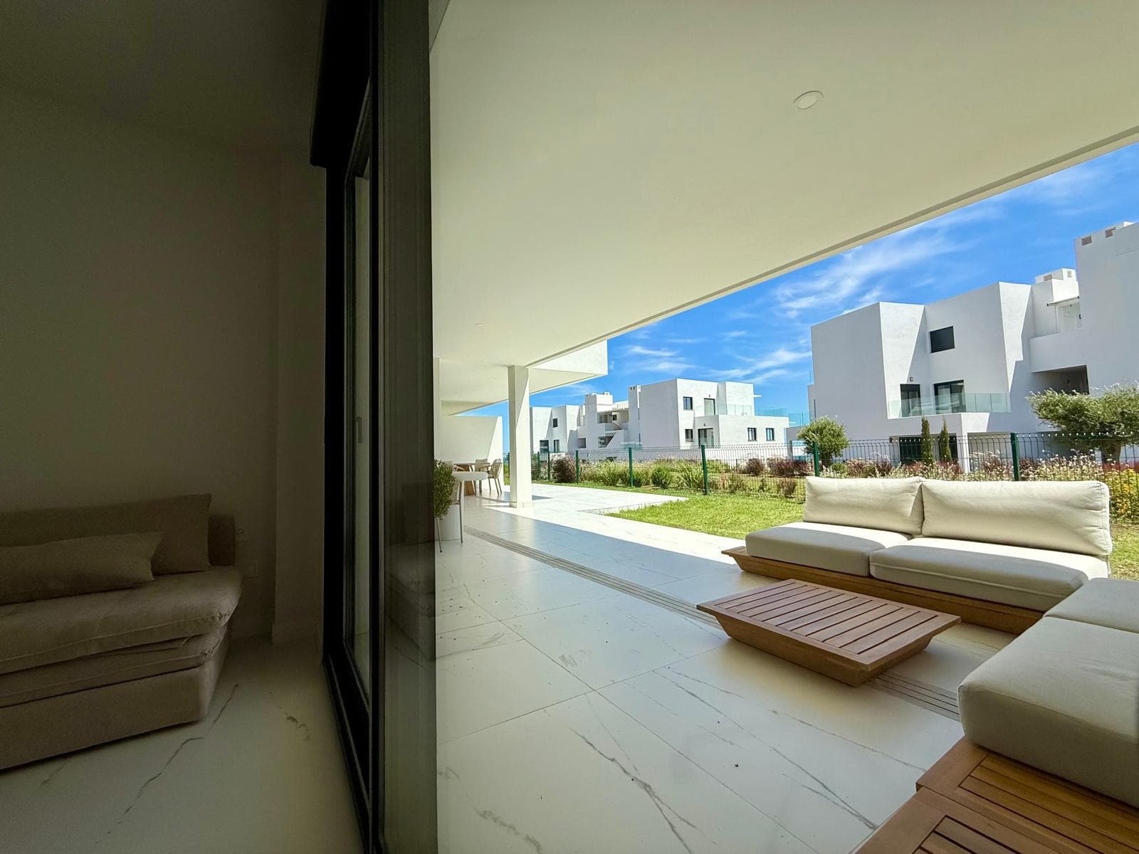 Discover Your Dream Home: Luxurious Brand-New Apartment in Casares Costa