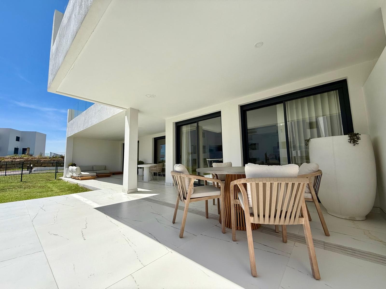 Discover Your Dream Home: Luxurious Brand-New Apartment in Casares Costa
