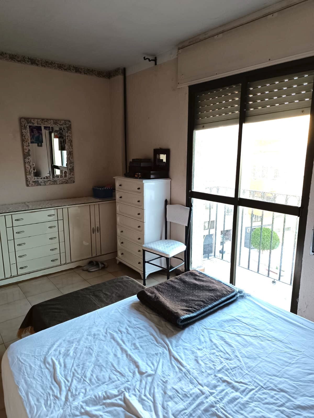Spacious and luminous apartment in the heart of San Luis de Sabinillas