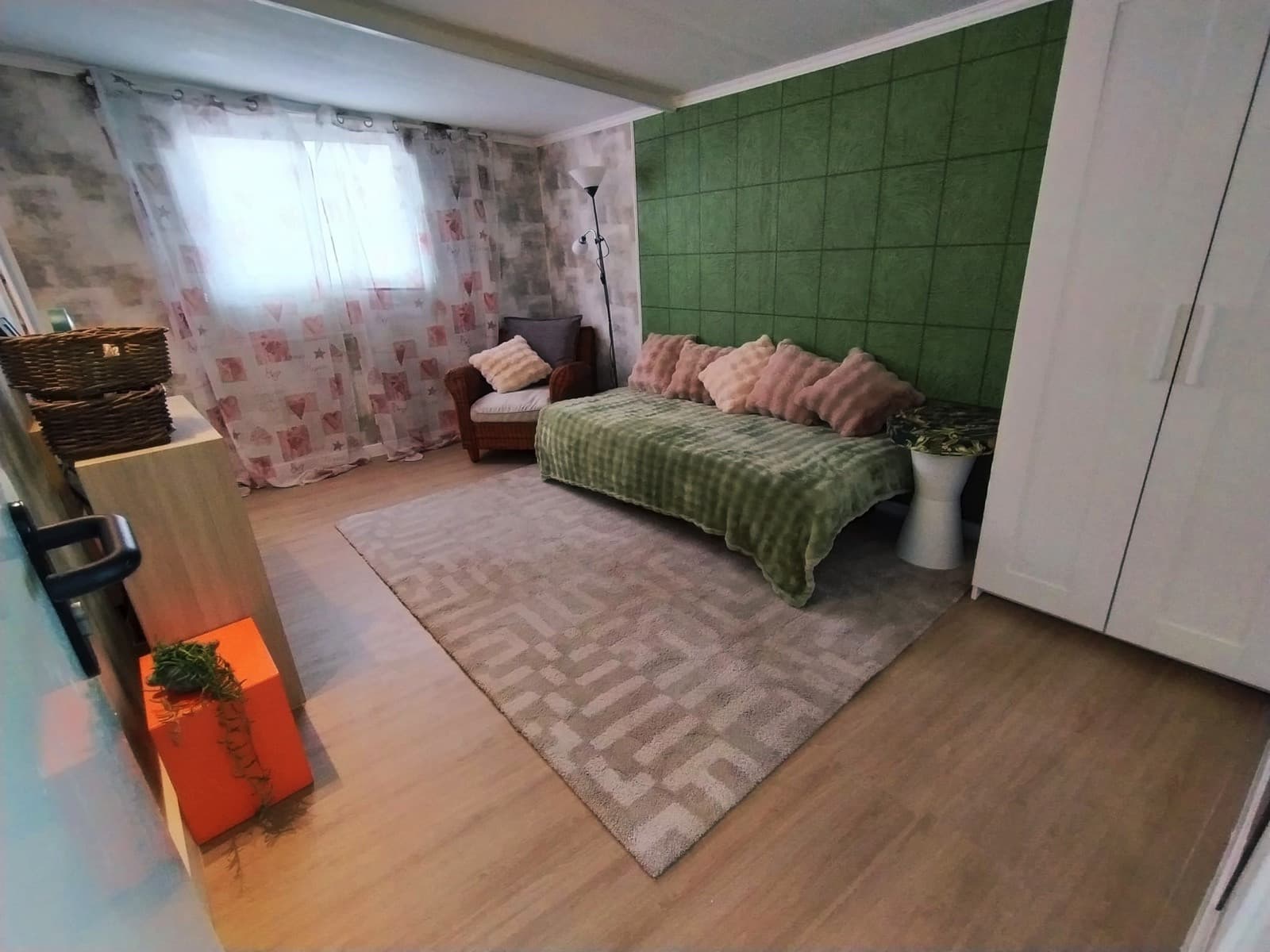 Charming Semi-Detached Townhouse