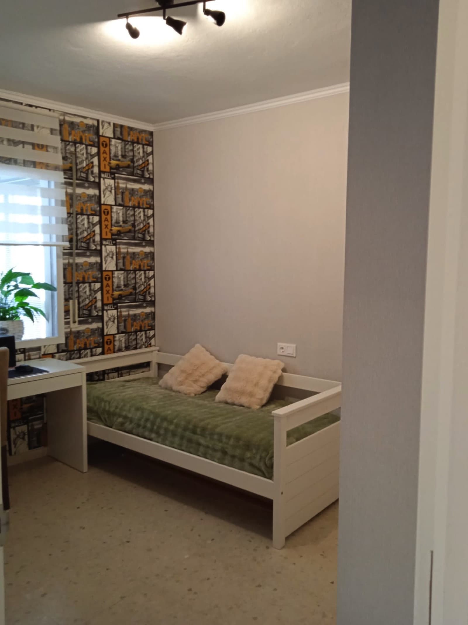 Charming Semi-Detached Townhouse