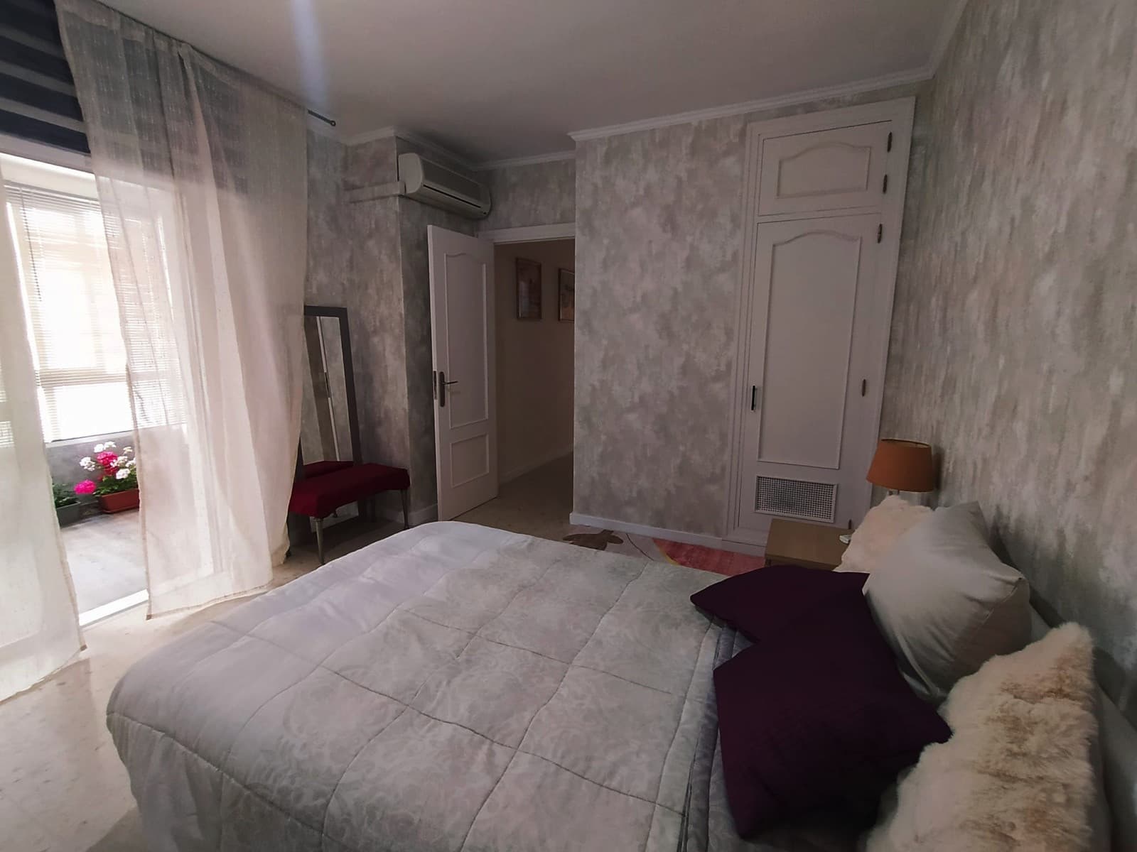 Charming Semi-Detached Townhouse
