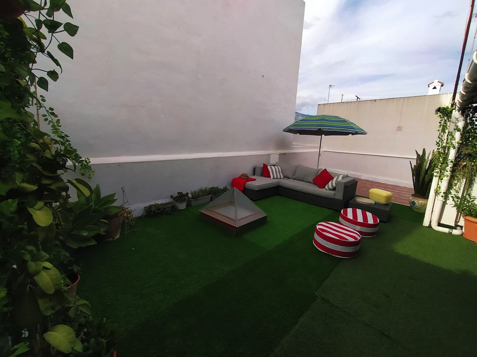 Charming Semi-Detached Townhouse