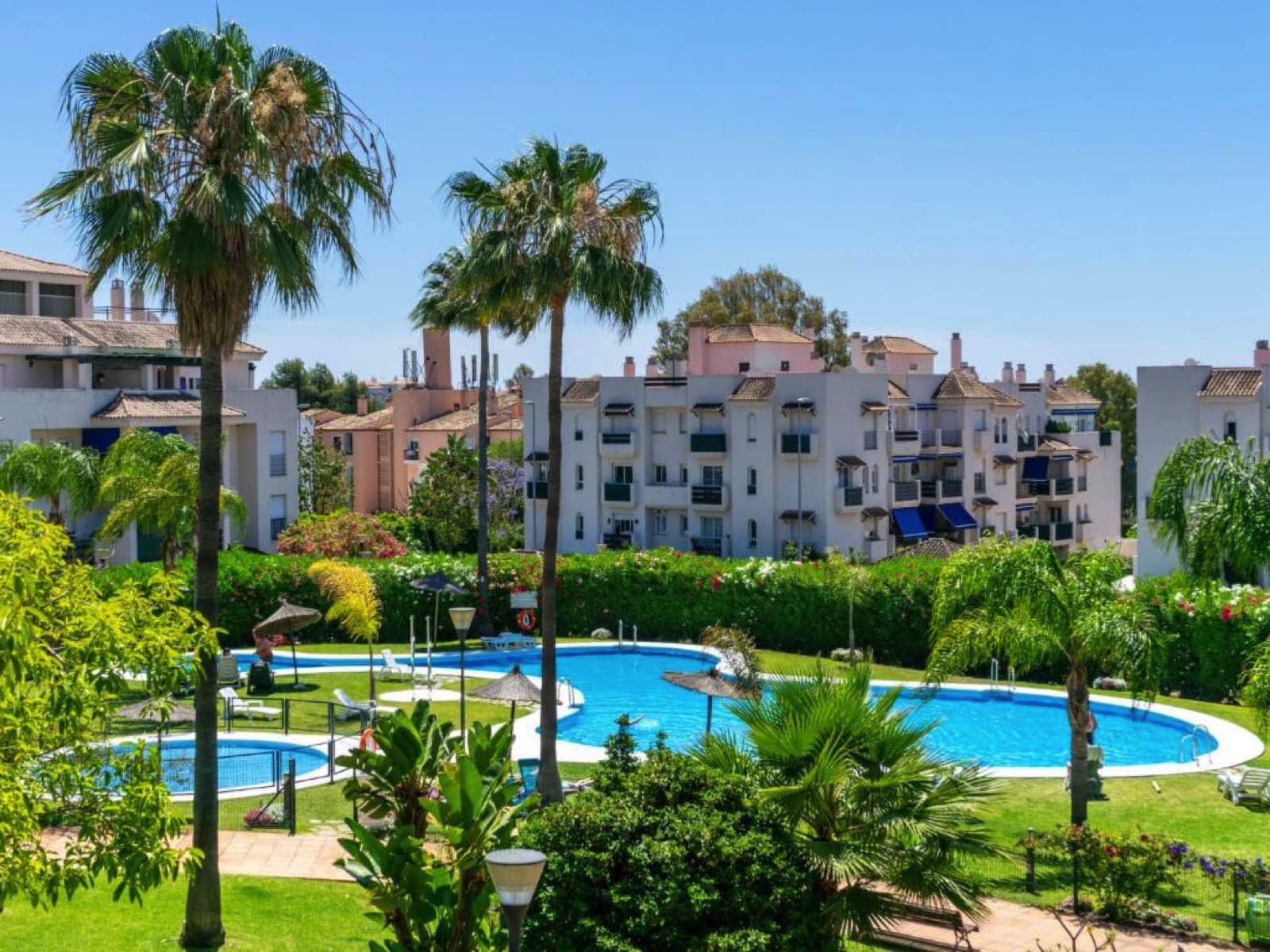 Espacioso Apartamento de 3 Dormitorios en la Prestigiosa Lorcrimar III