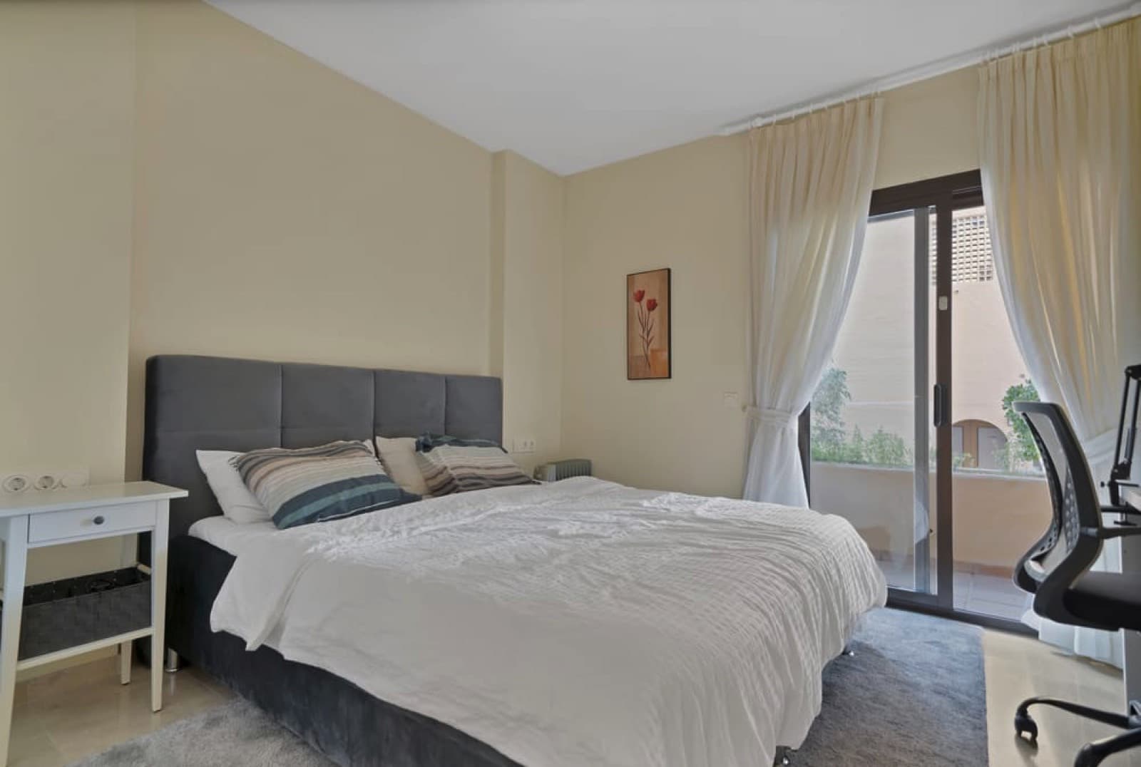 Elegant Furnished 3-Bedroom Ground-Floor Apartment