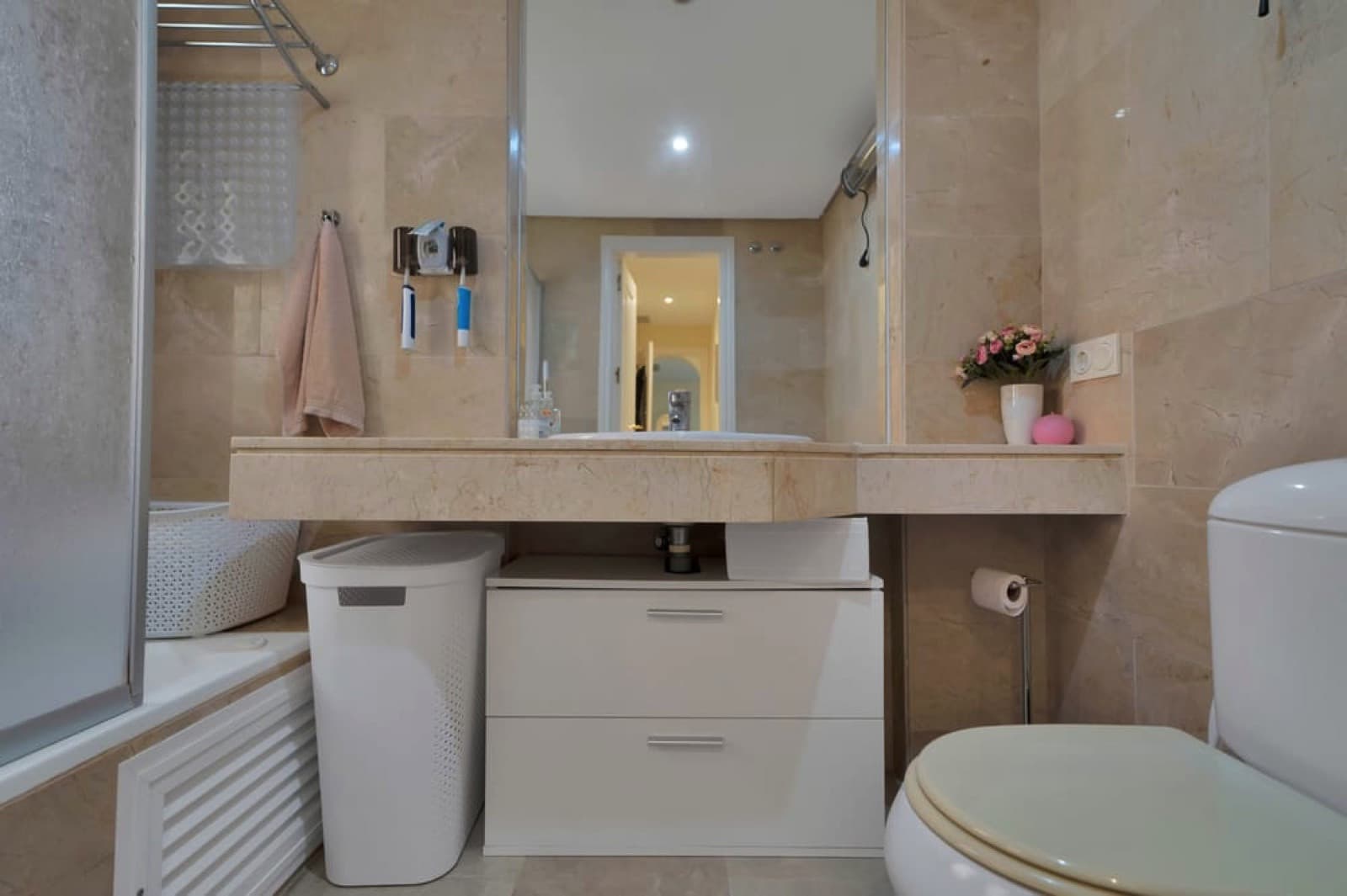 Elegant Furnished 3-Bedroom Ground-Floor Apartment