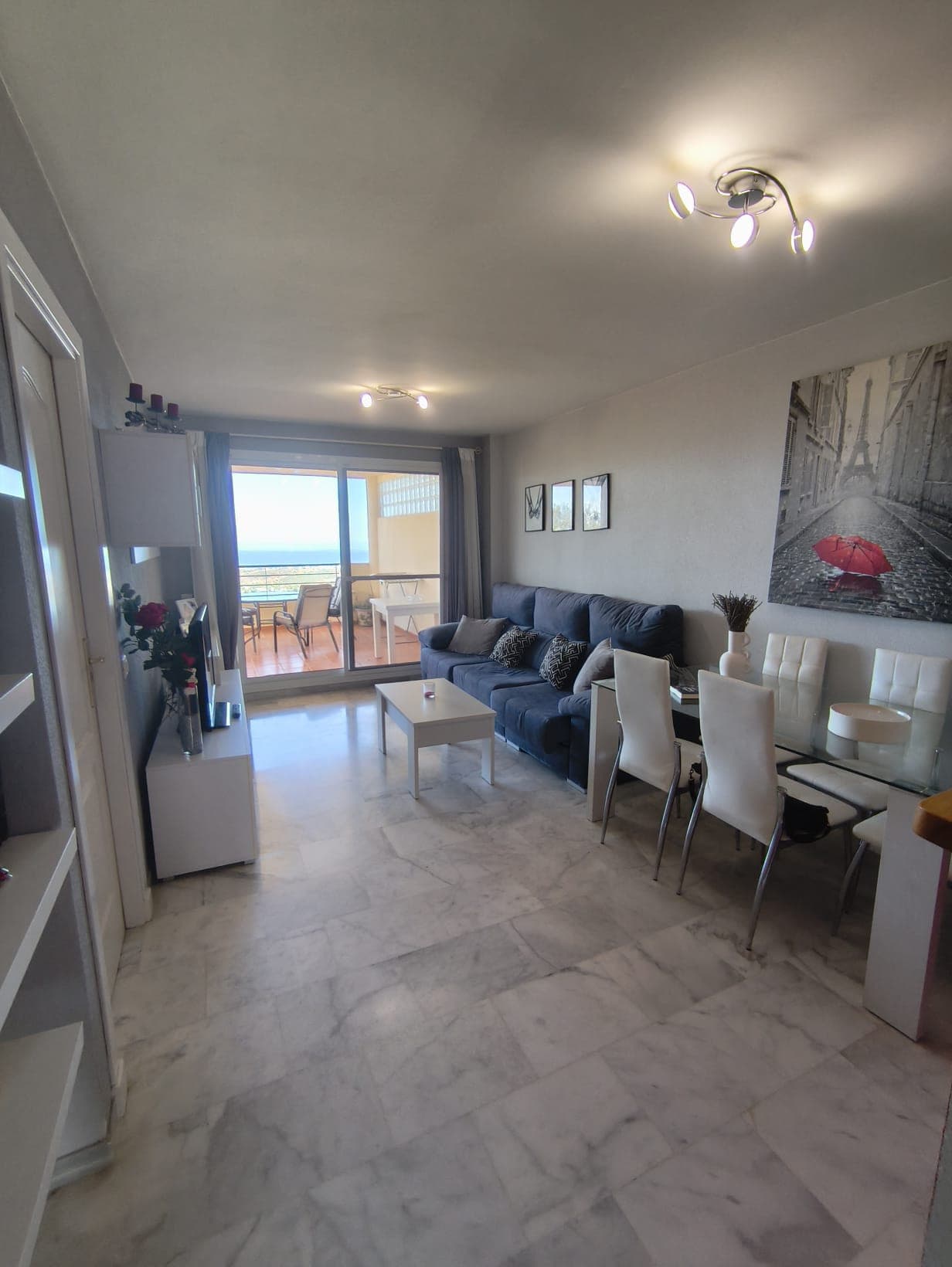 Charming Top-Floor Flat in Hacienda Casares