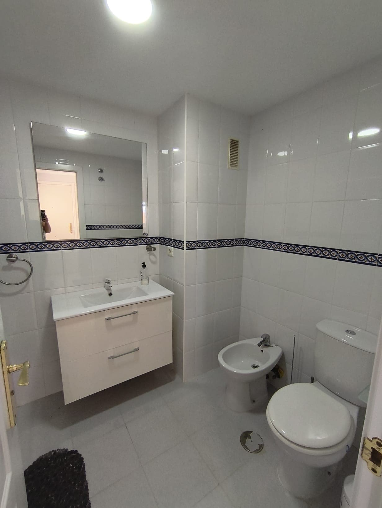 Charming Top-Floor Flat in Hacienda Casares