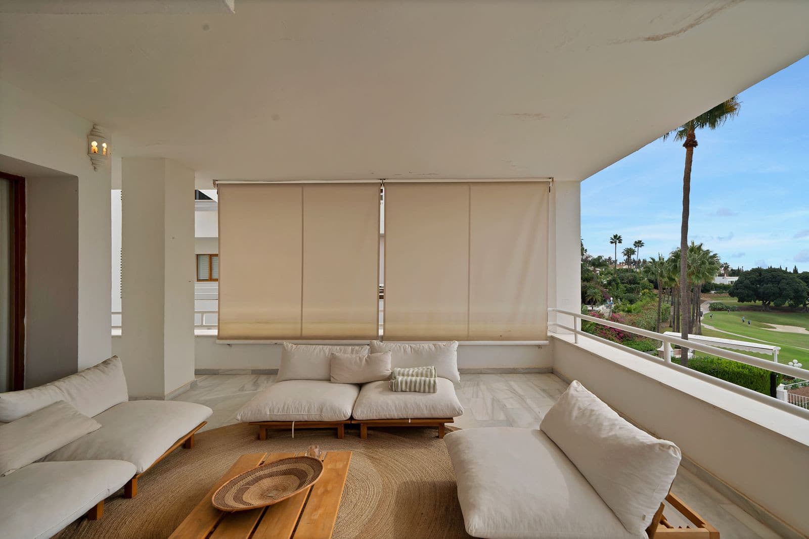 Recently renovated, west-facing middle-floor apartment within the exclusive gated community