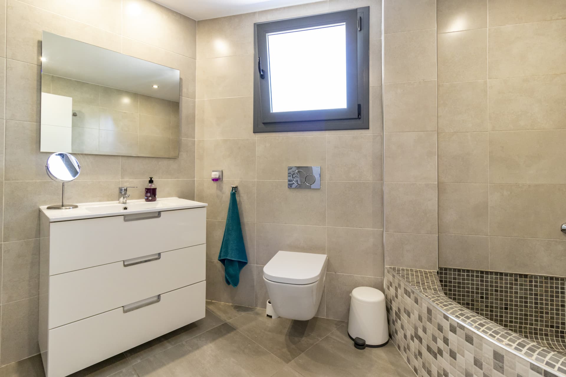 Exceptional new-build semi-detached villa in the heart of San Pedro de Alcántara