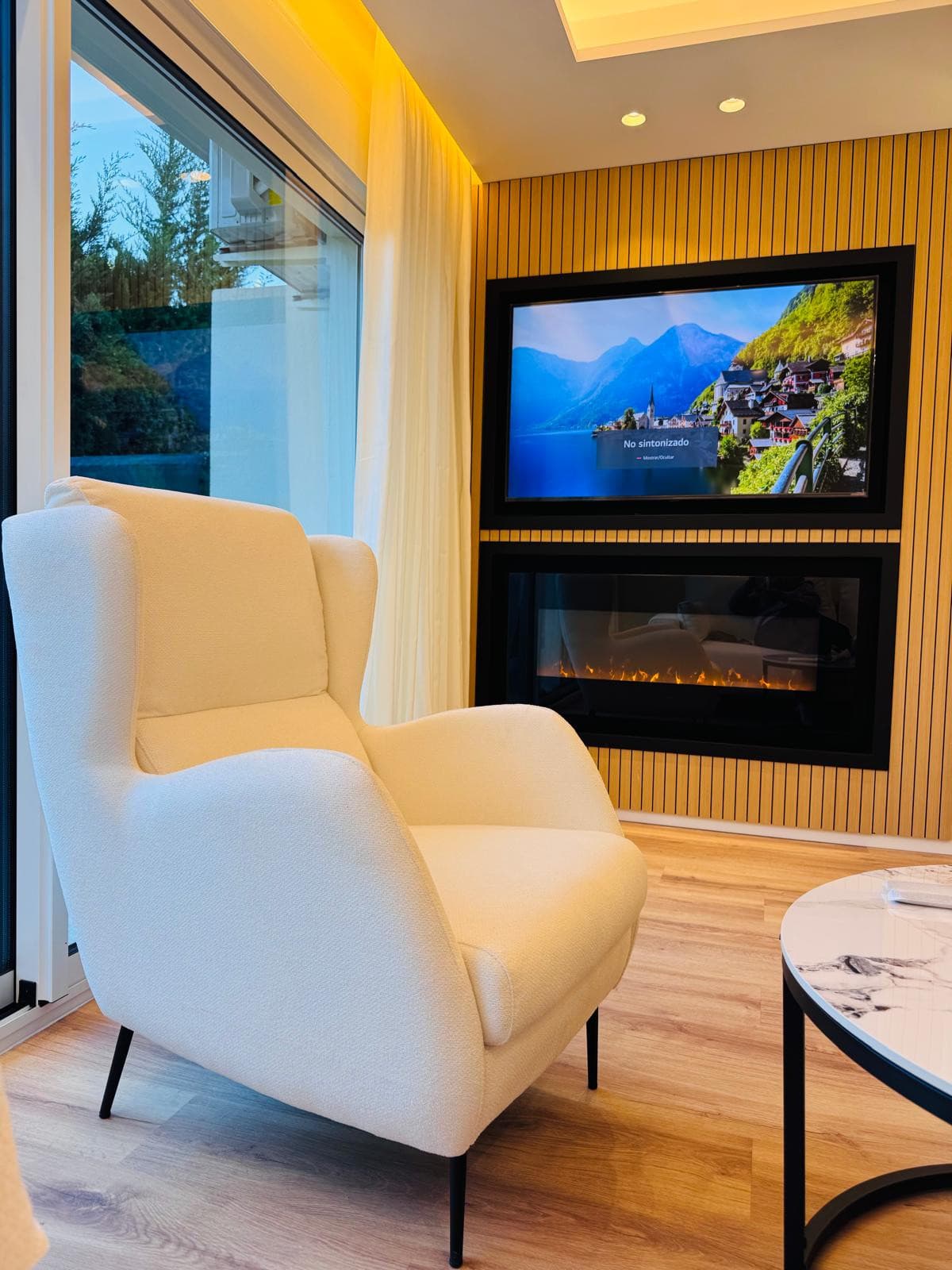 Fully Renovated Modern Apartment in Urbanización Las Petunias