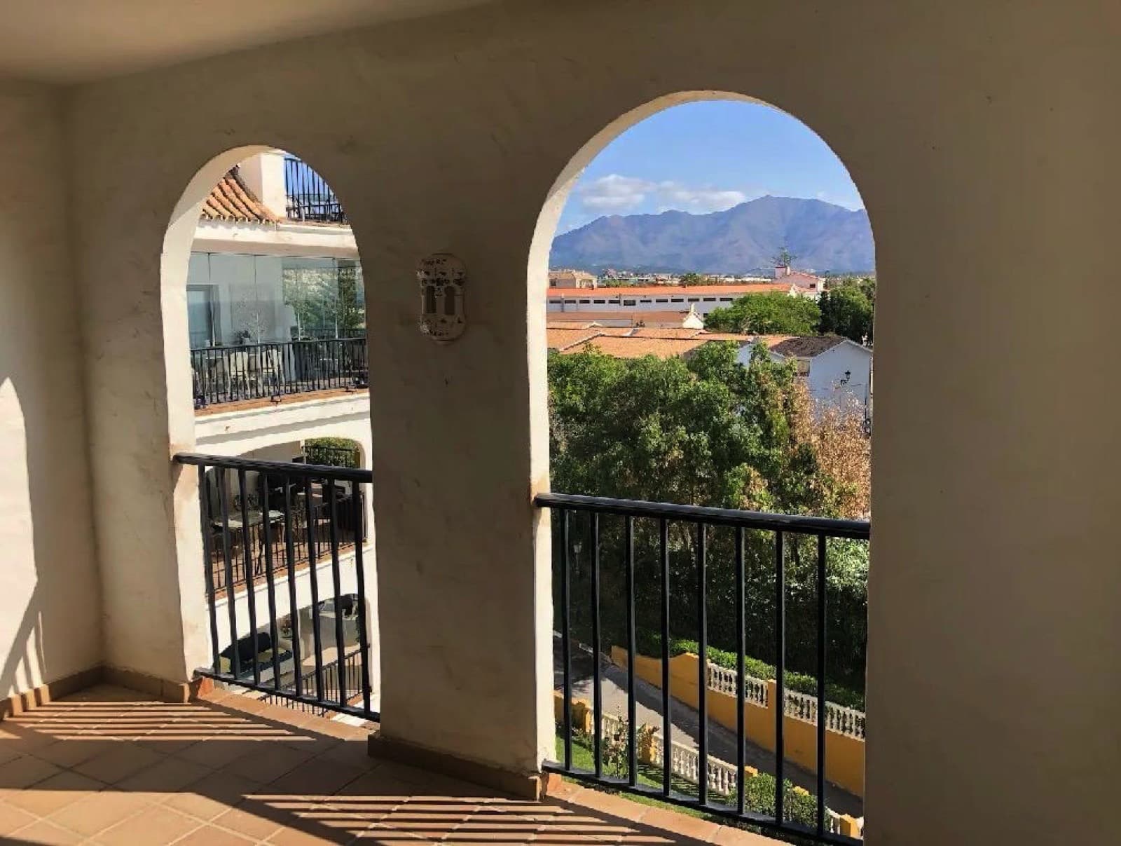 Magnífico Apartamento en Primera Línea de Playa con Vistas al Mar