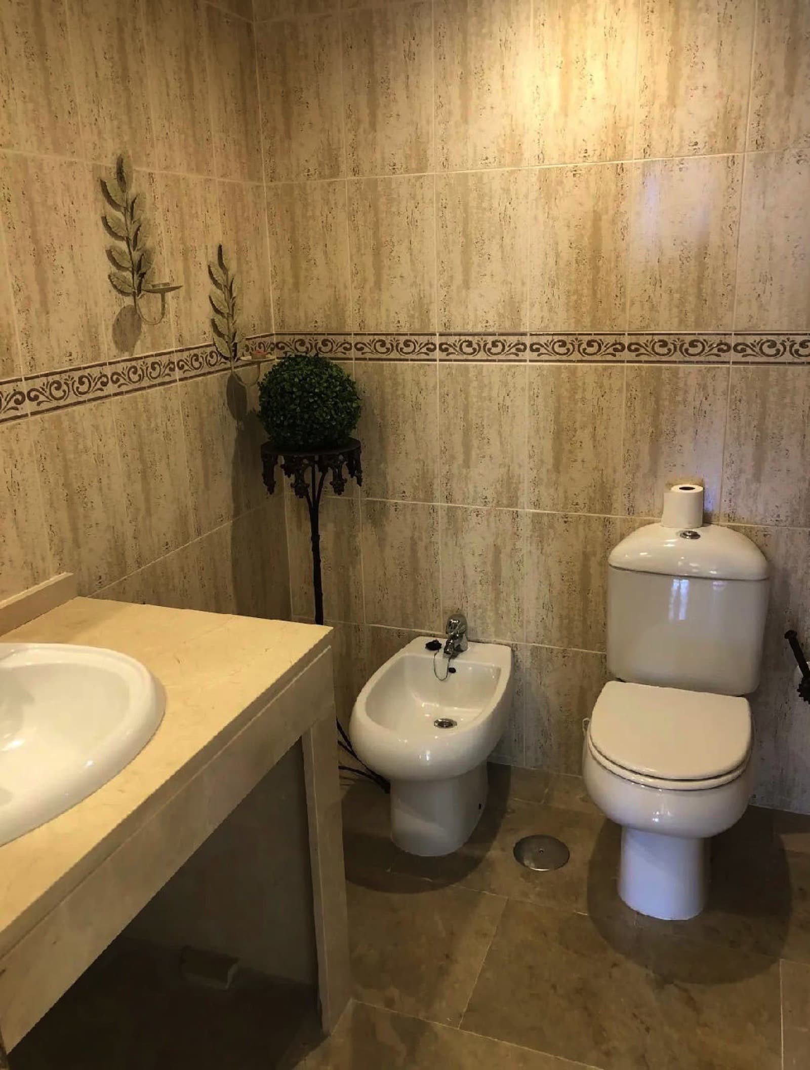 Magnífico Apartamento en Primera Línea de Playa con Vistas al Mar