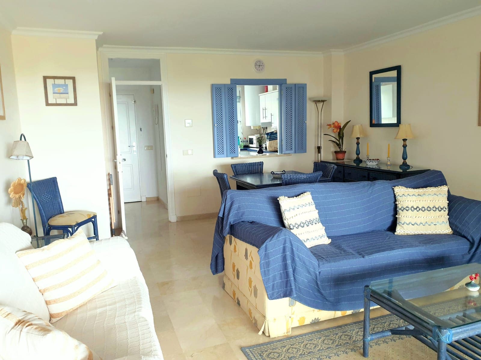 Exclusivo Chalet Pareado Orientado al Sur con Vistas Panorámicas al Mar