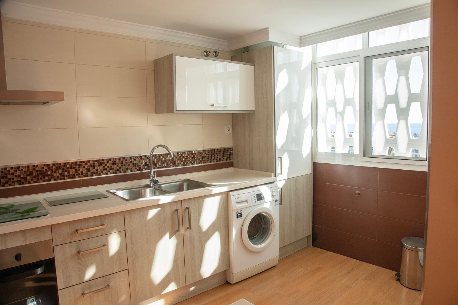 Espléndido Piso Totalmente Reformado en Planta Alta con Vistas al Mar