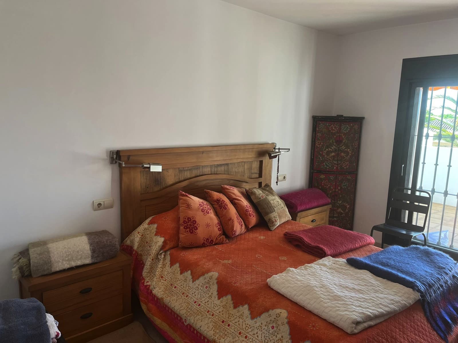 Unique Opportunity: Spacious Duplex in Secure Gated Urbanisation, Bulevar Area